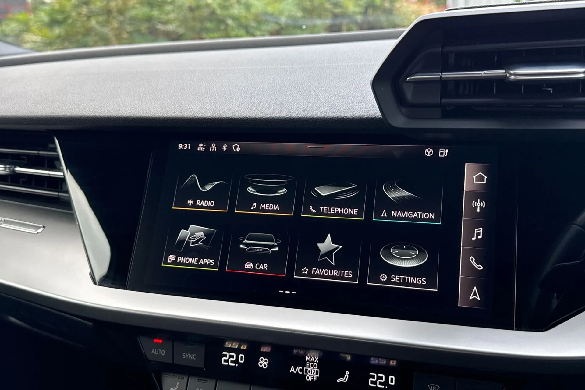 Audi A3 thumbnail image number 32