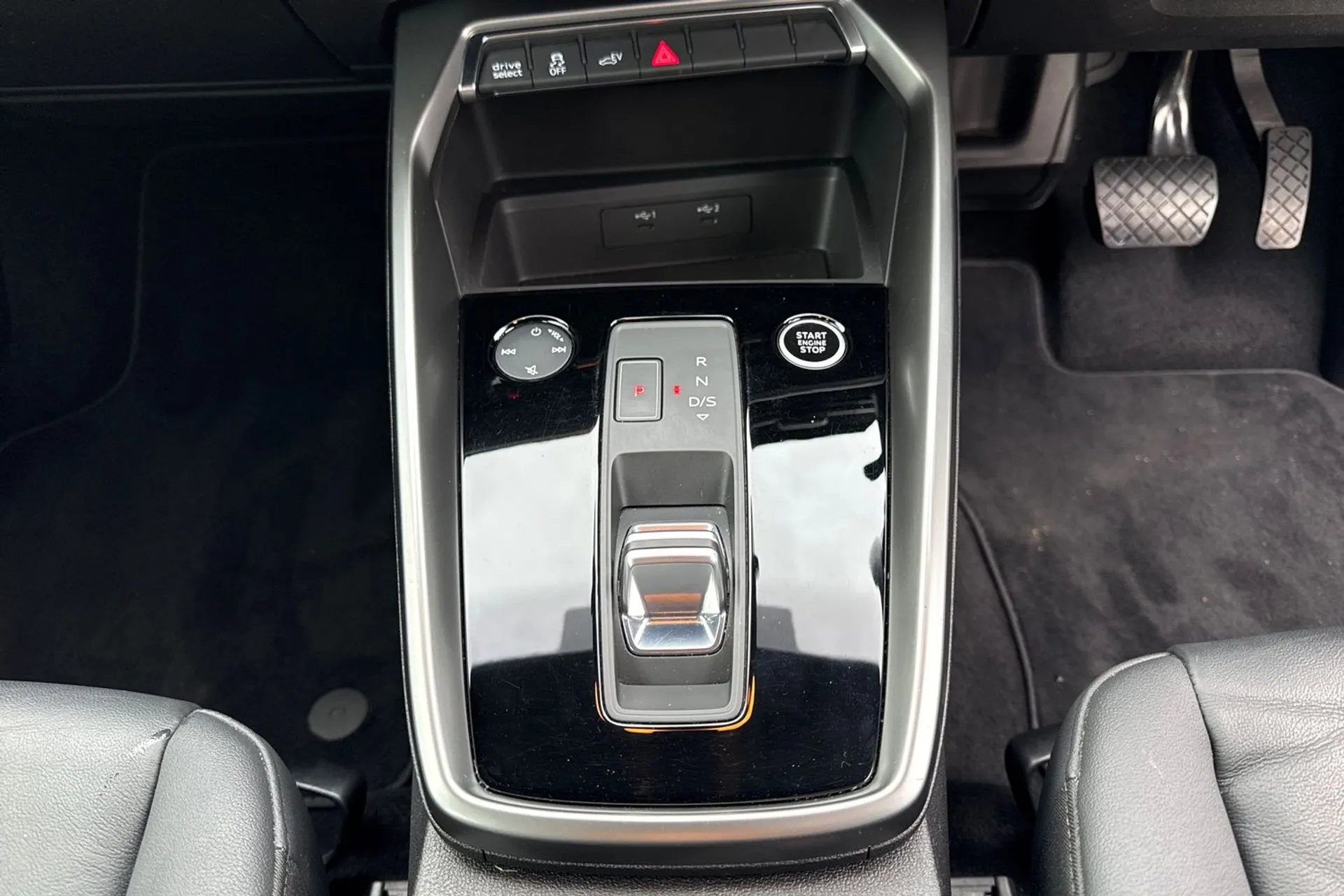 Audi A3 thumbnail image number 41