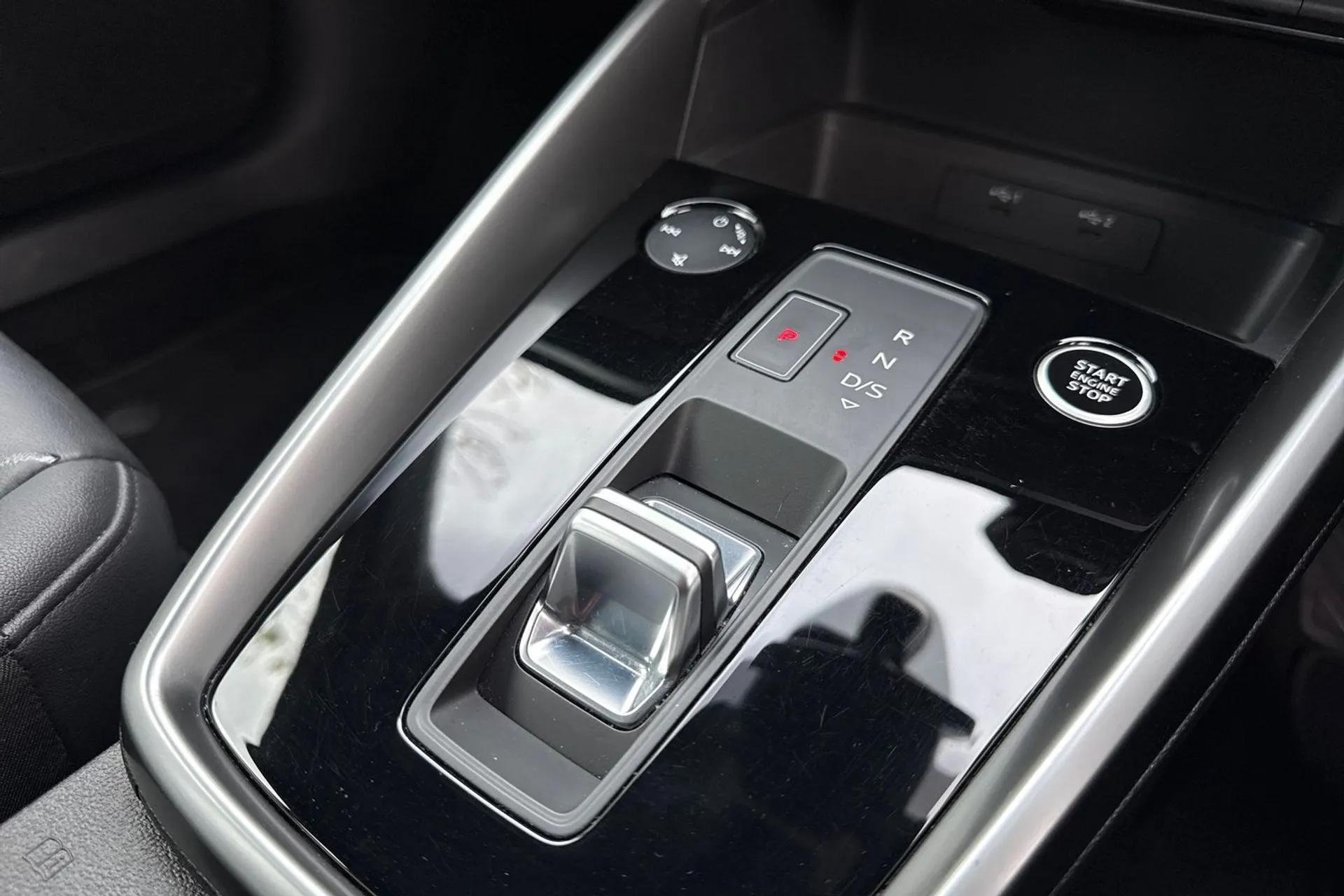 Audi A3 thumbnail image number 37