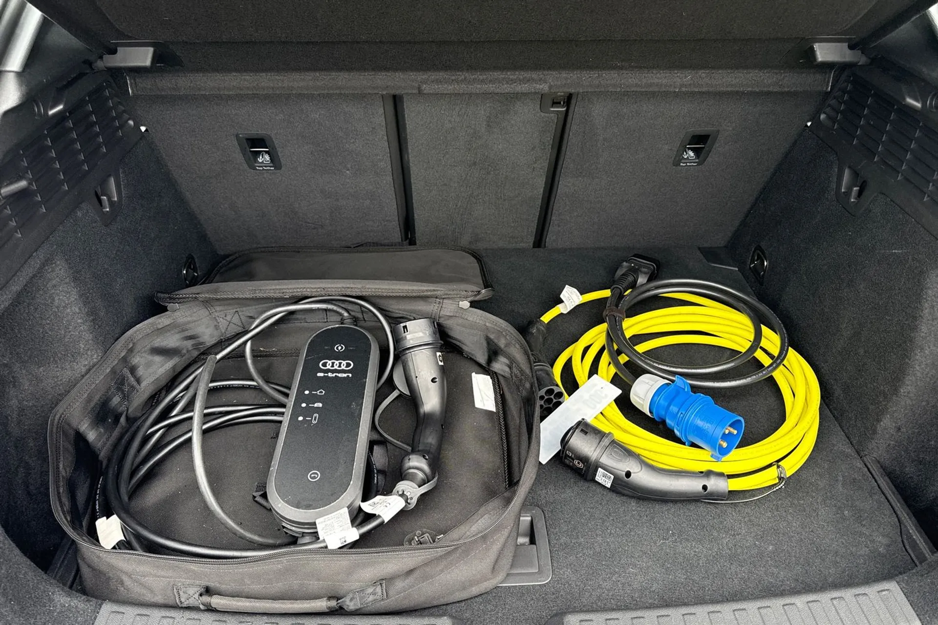 Audi A3 thumbnail image number 19