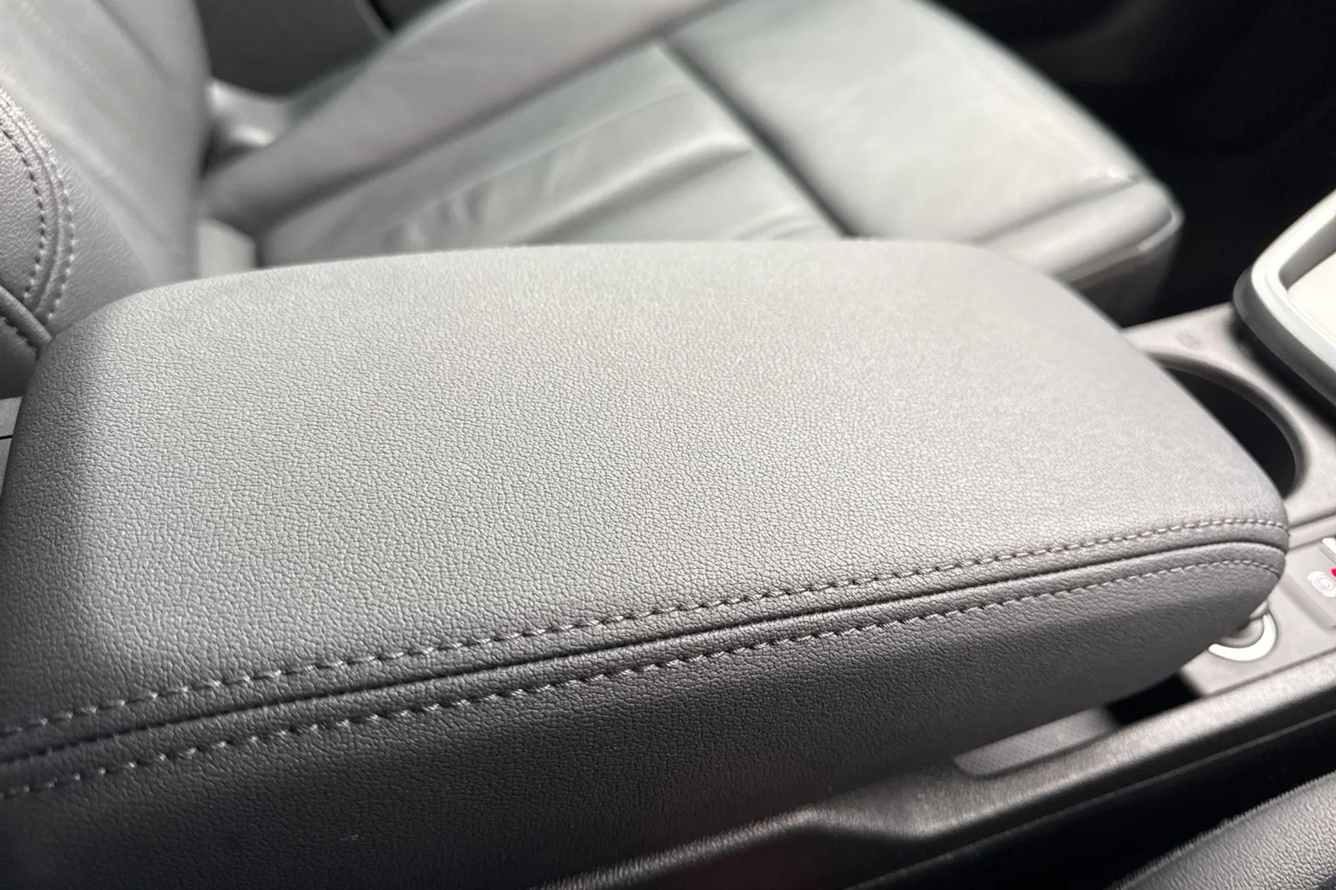 Audi A3 thumbnail image number 47