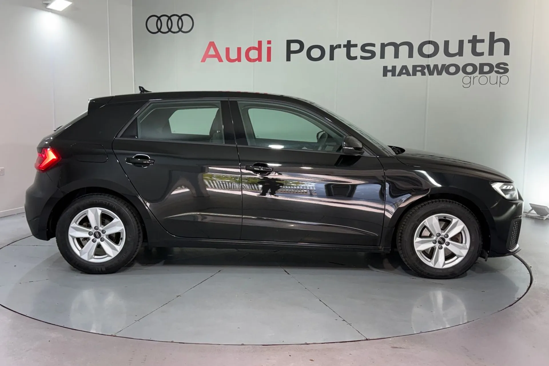 Audi A1 thumbnail image number 2