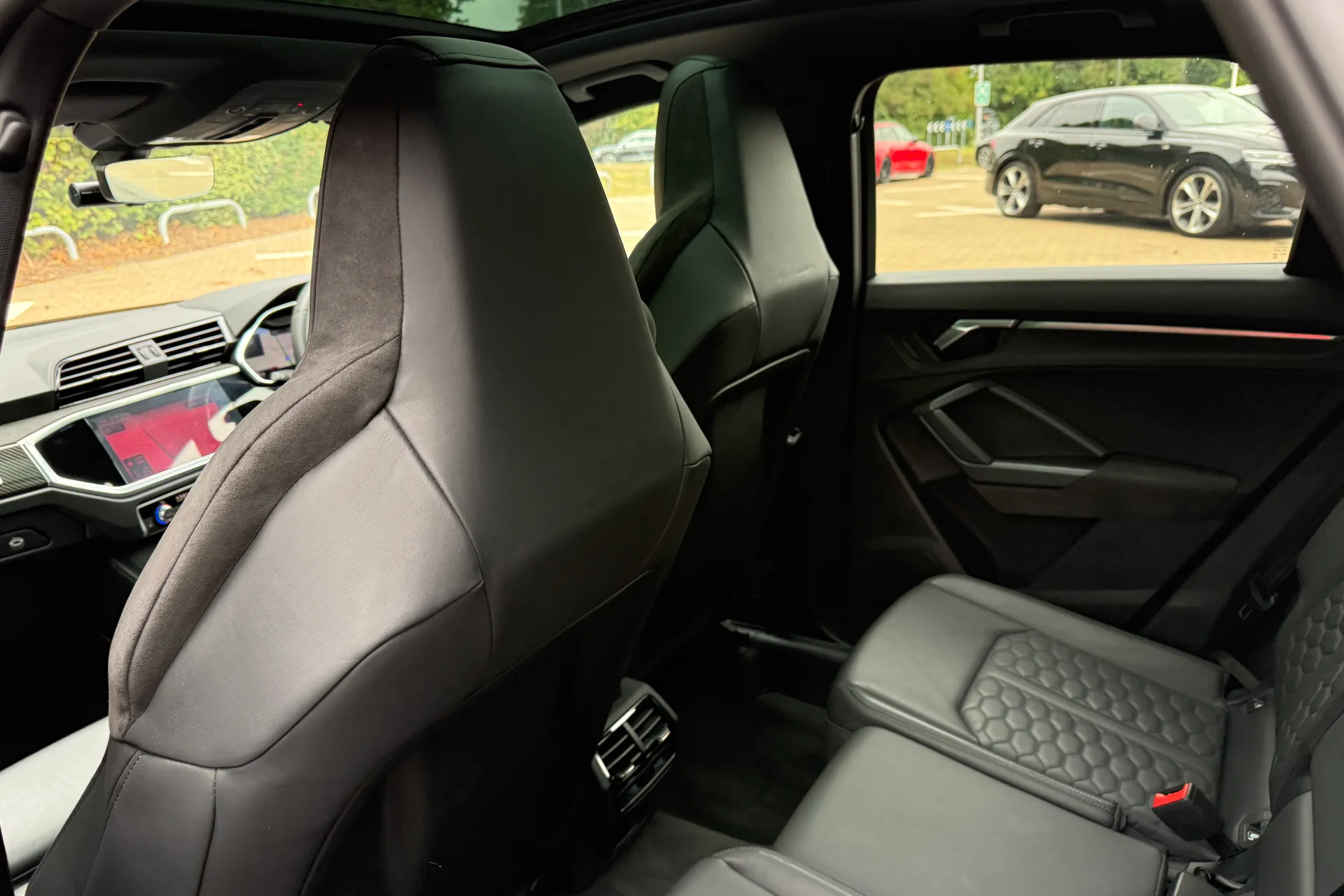 Audi RS Q3 thumbnail image number 41