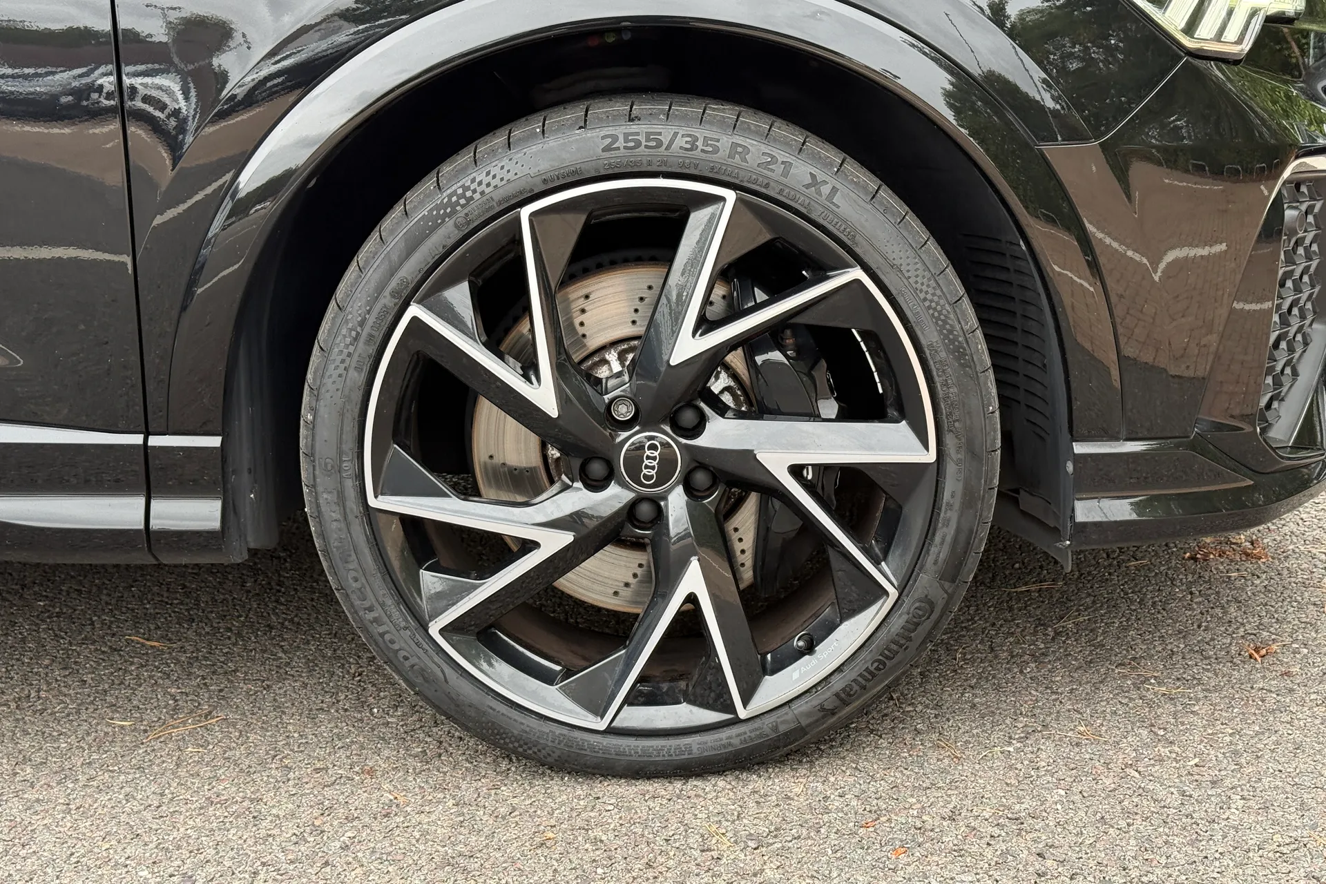 Audi RS Q3 thumbnail image number 28