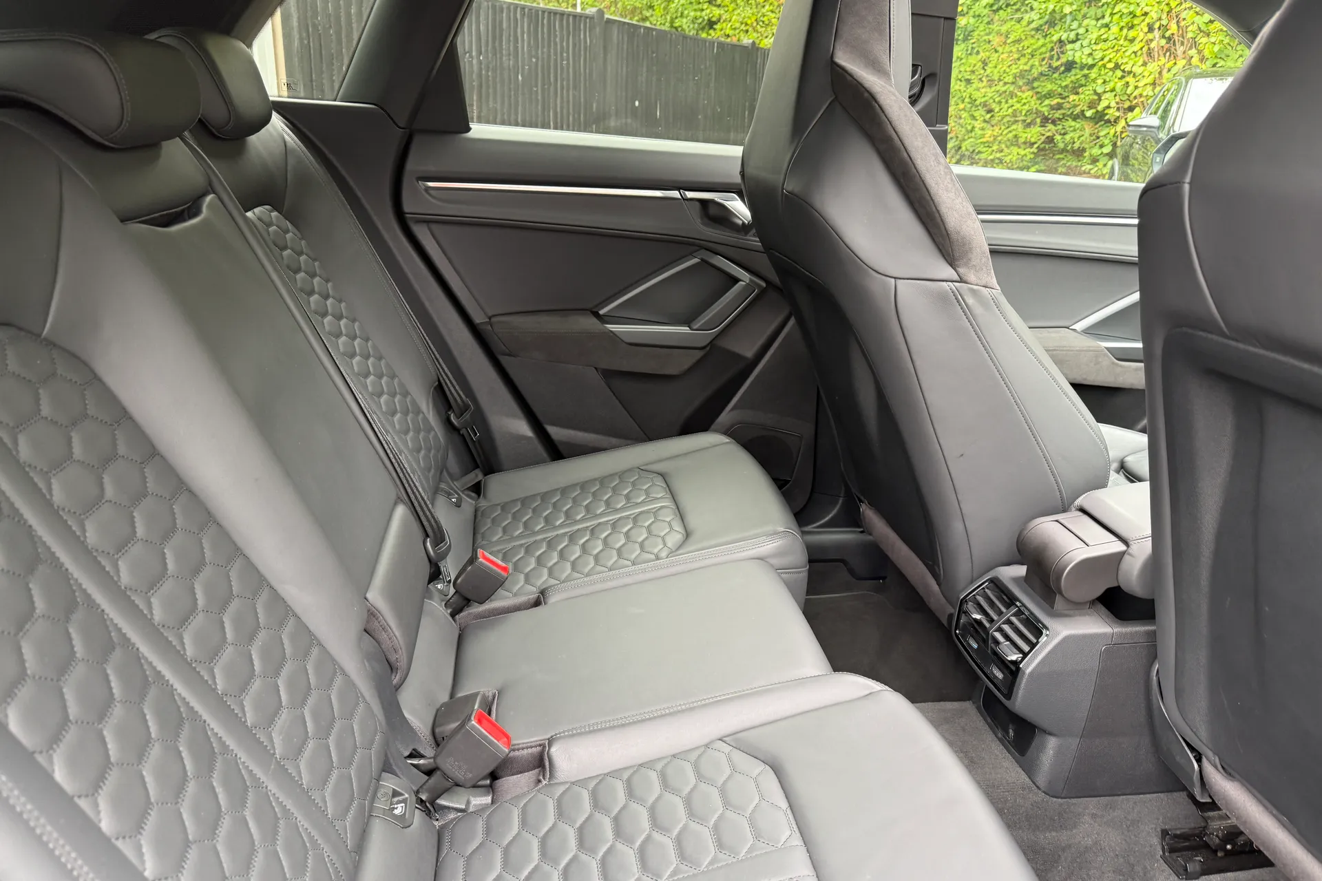Audi RS Q3 thumbnail image number 31