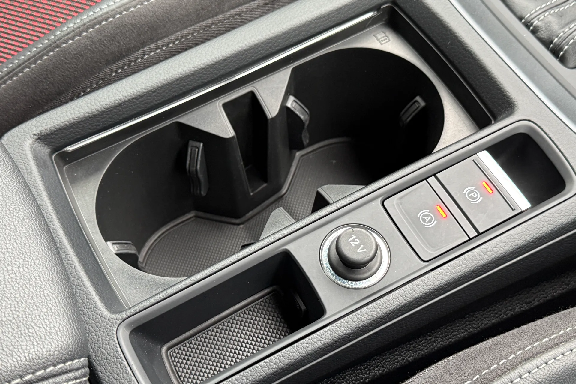 Audi Q3 thumbnail image number 39