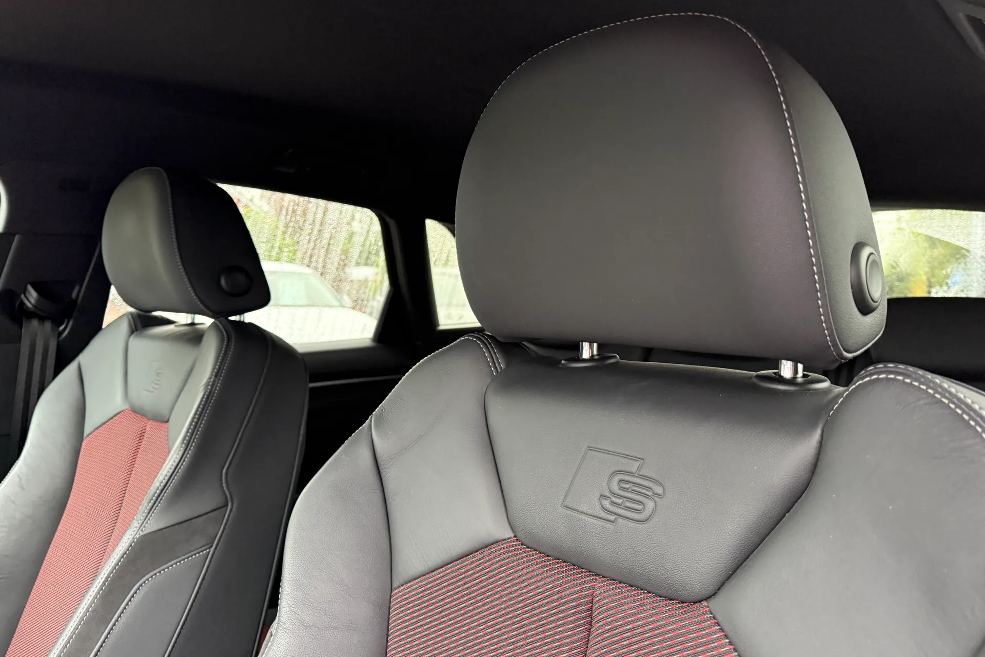 Audi Q3 thumbnail image number 30