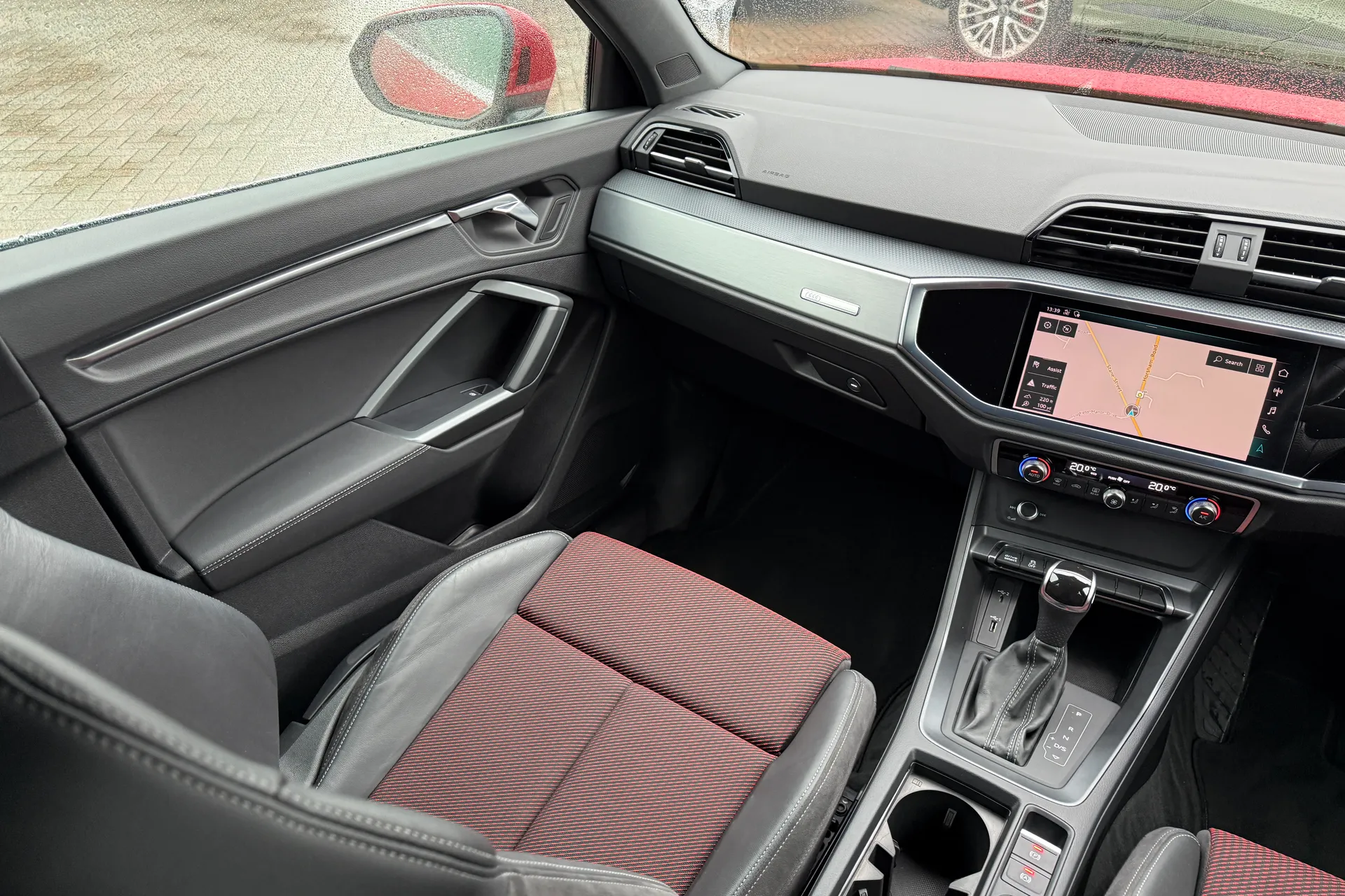 Audi Q3 thumbnail image number 37