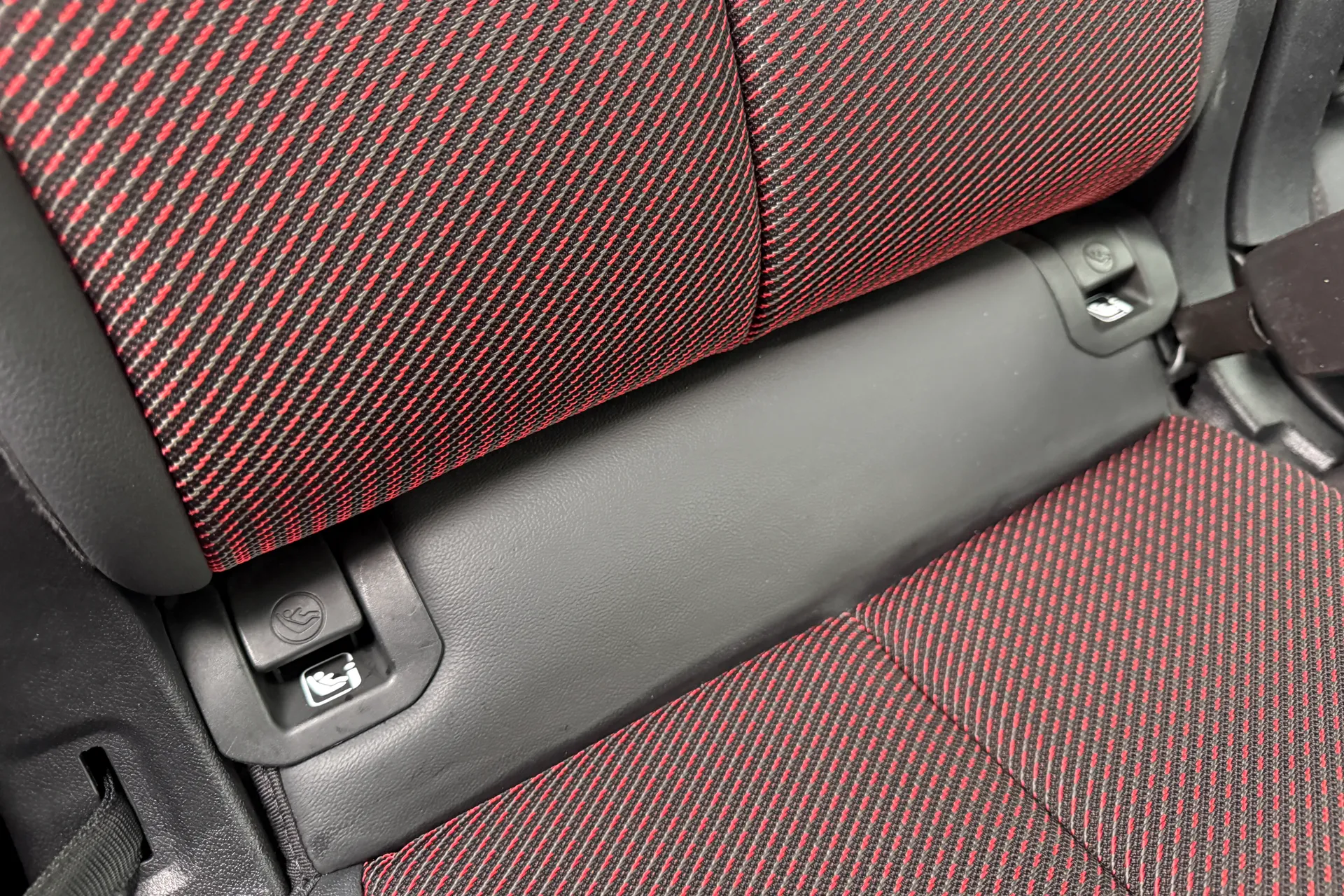 Audi Q3 thumbnail image number 42