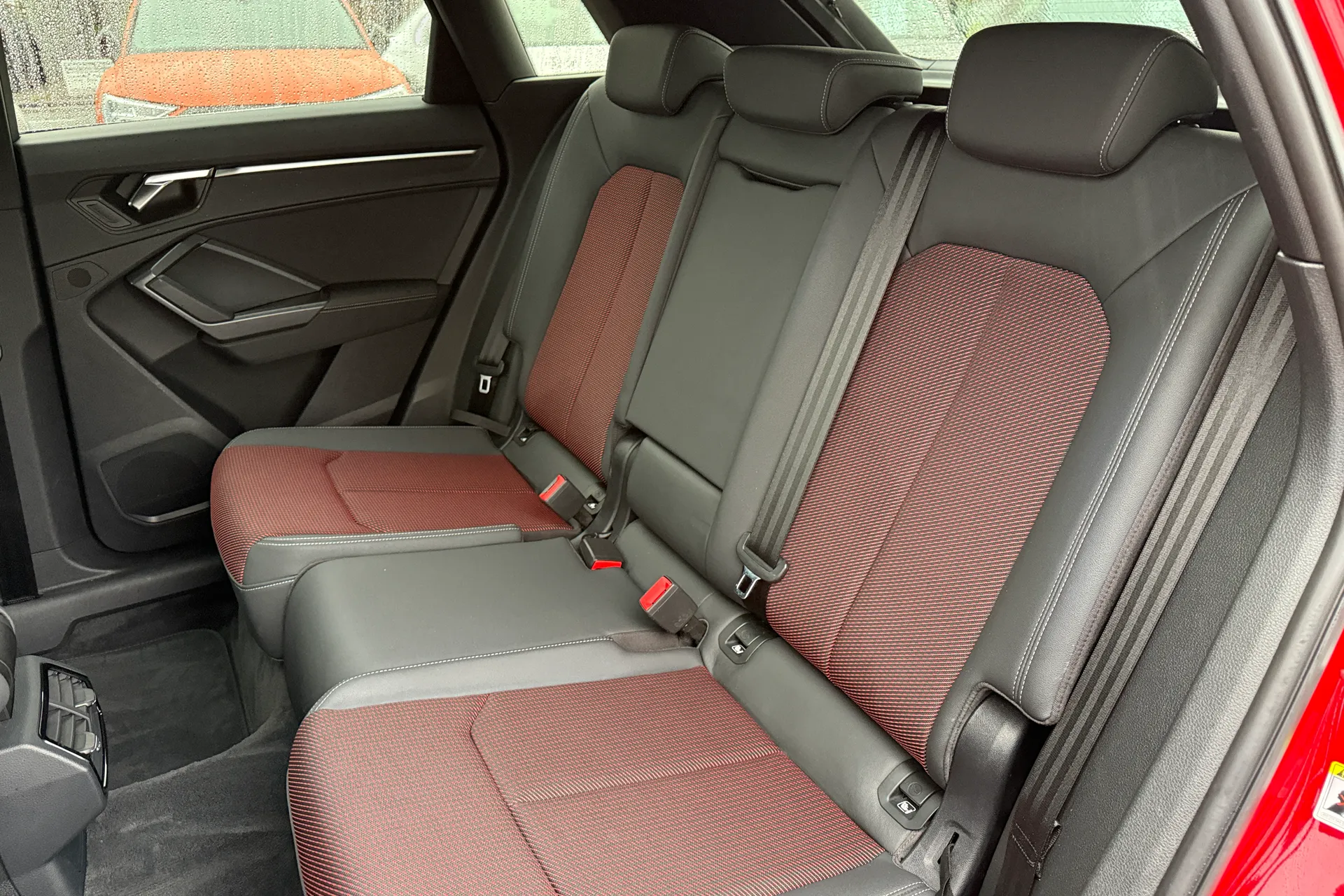 Audi Q3 thumbnail image number 41