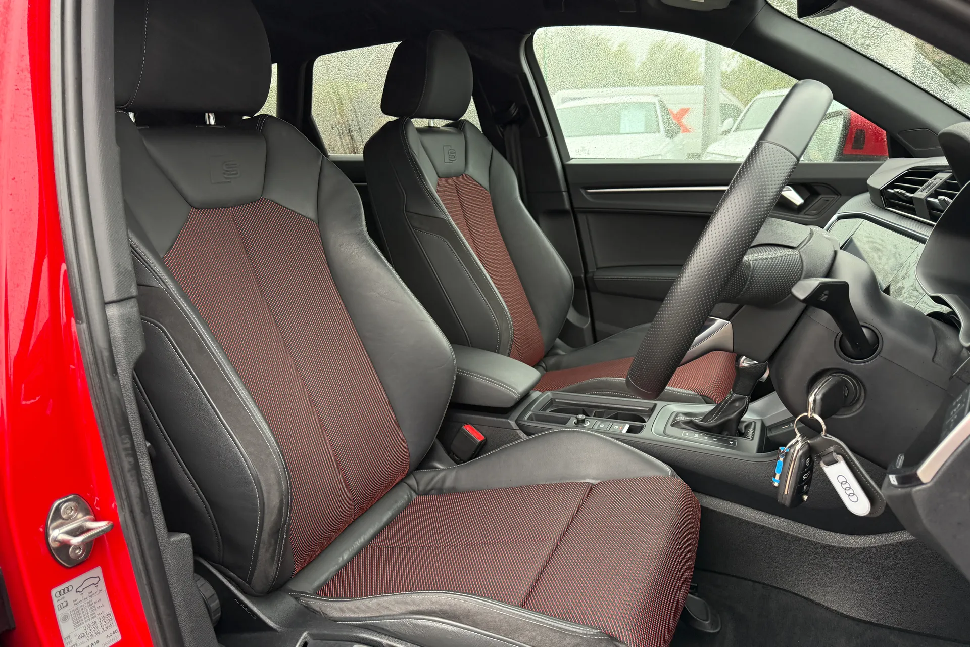 Audi Q3 thumbnail image number 26