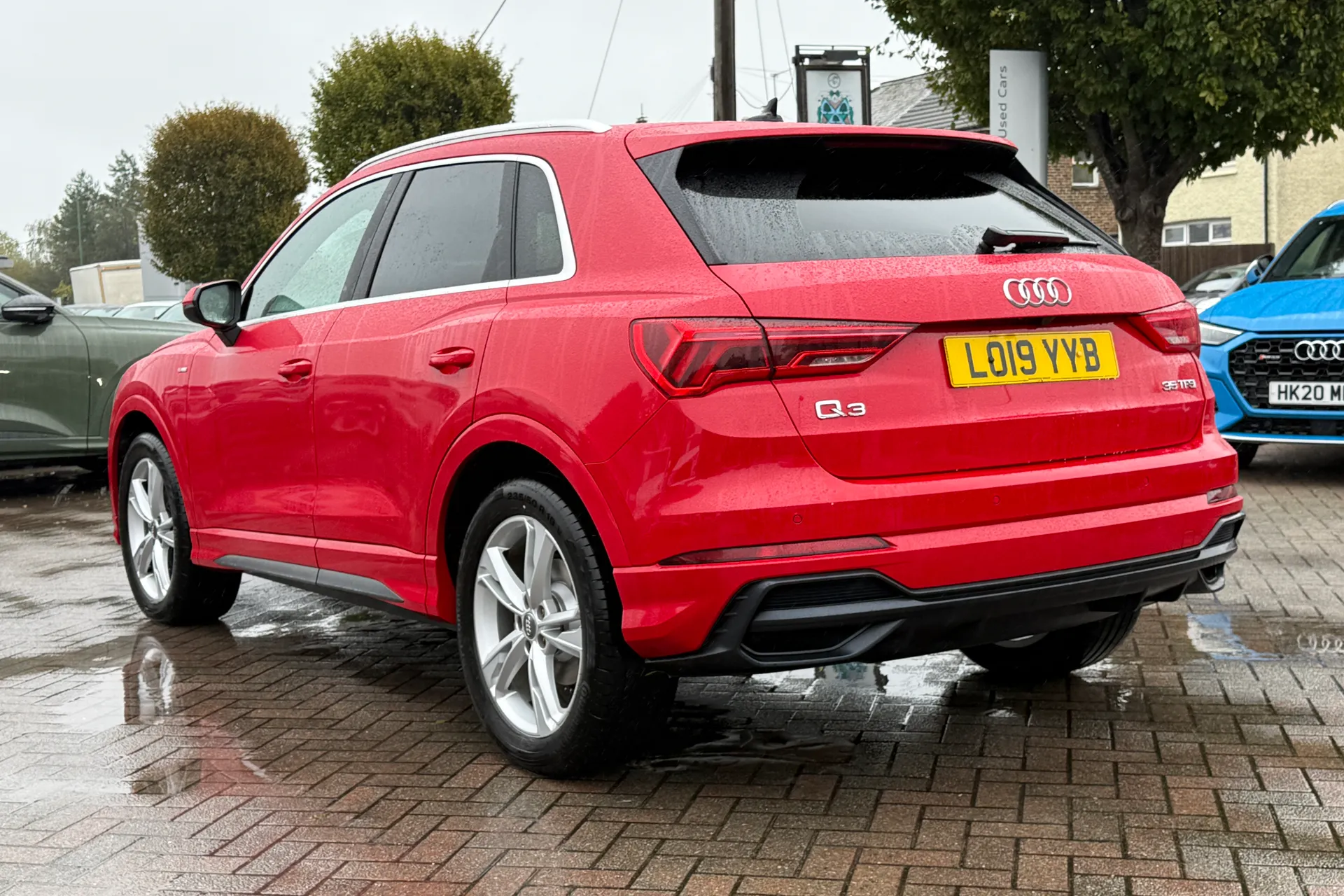 Audi Q3 thumbnail image number 33