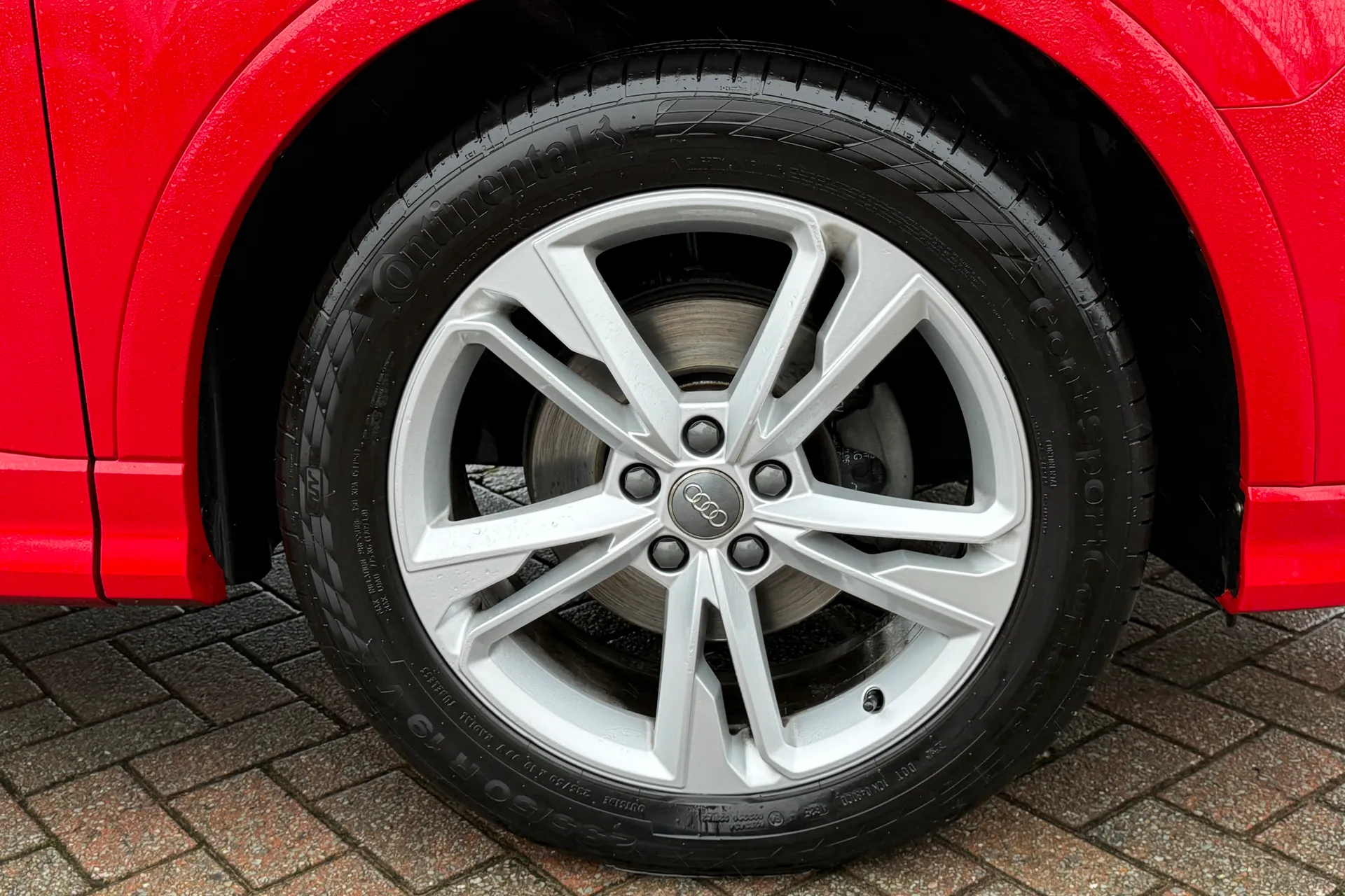 Audi Q3 thumbnail image number 46