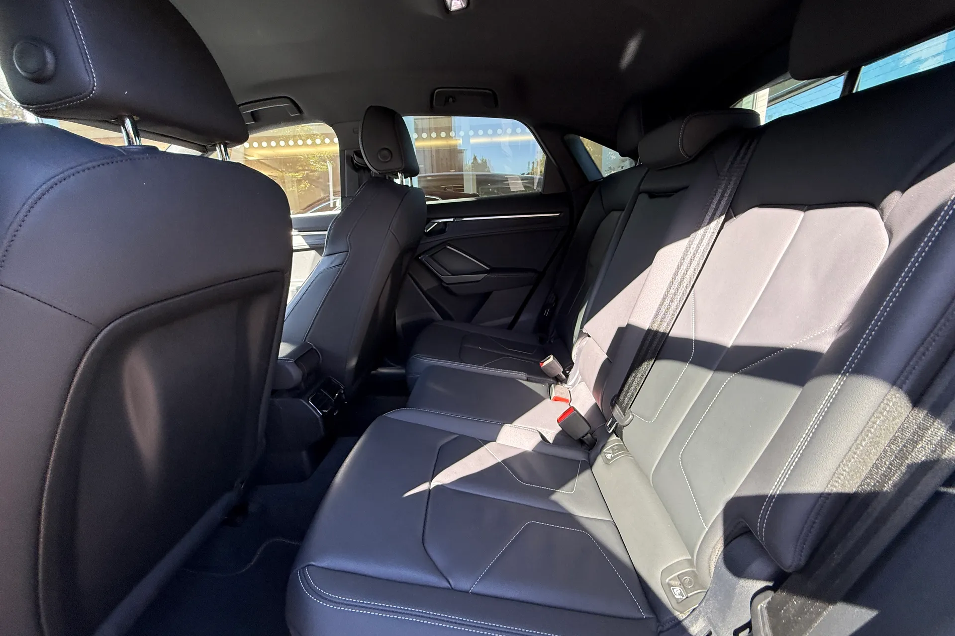 Audi Q3 thumbnail image number 47