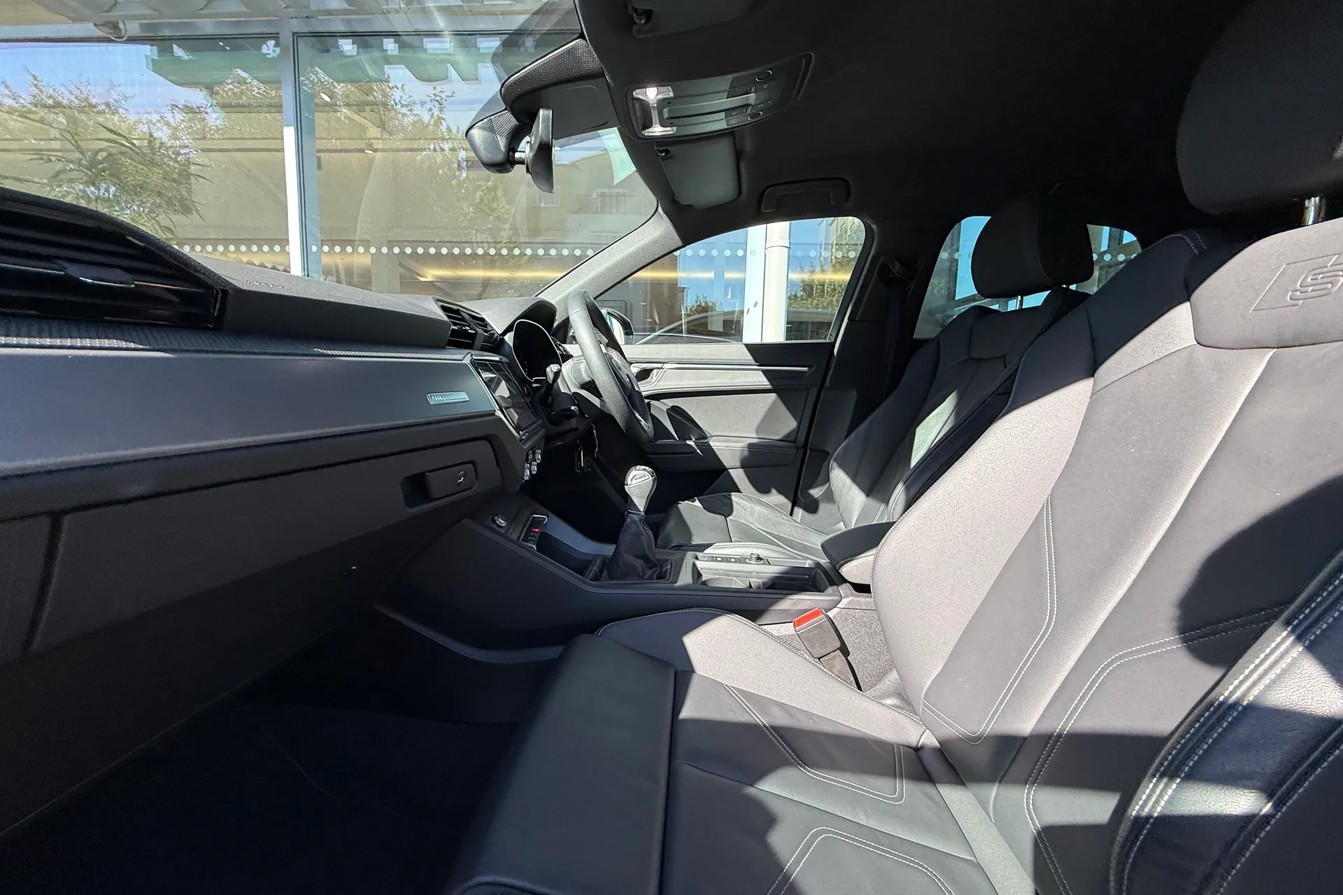 Audi Q3 thumbnail image number 49