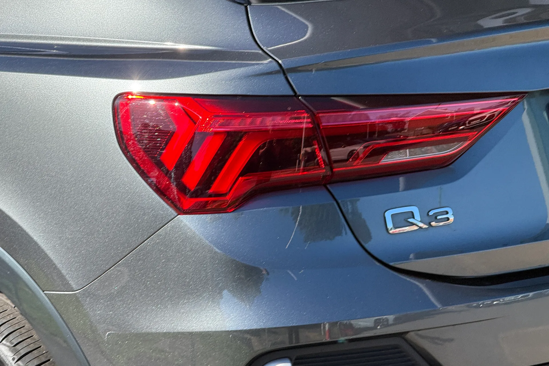 Audi Q3 thumbnail image number 42