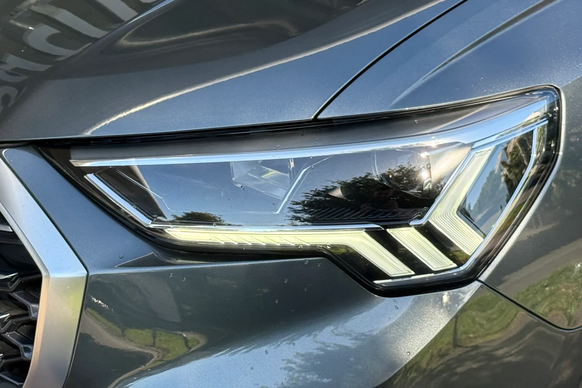Audi Q3 thumbnail image number 52