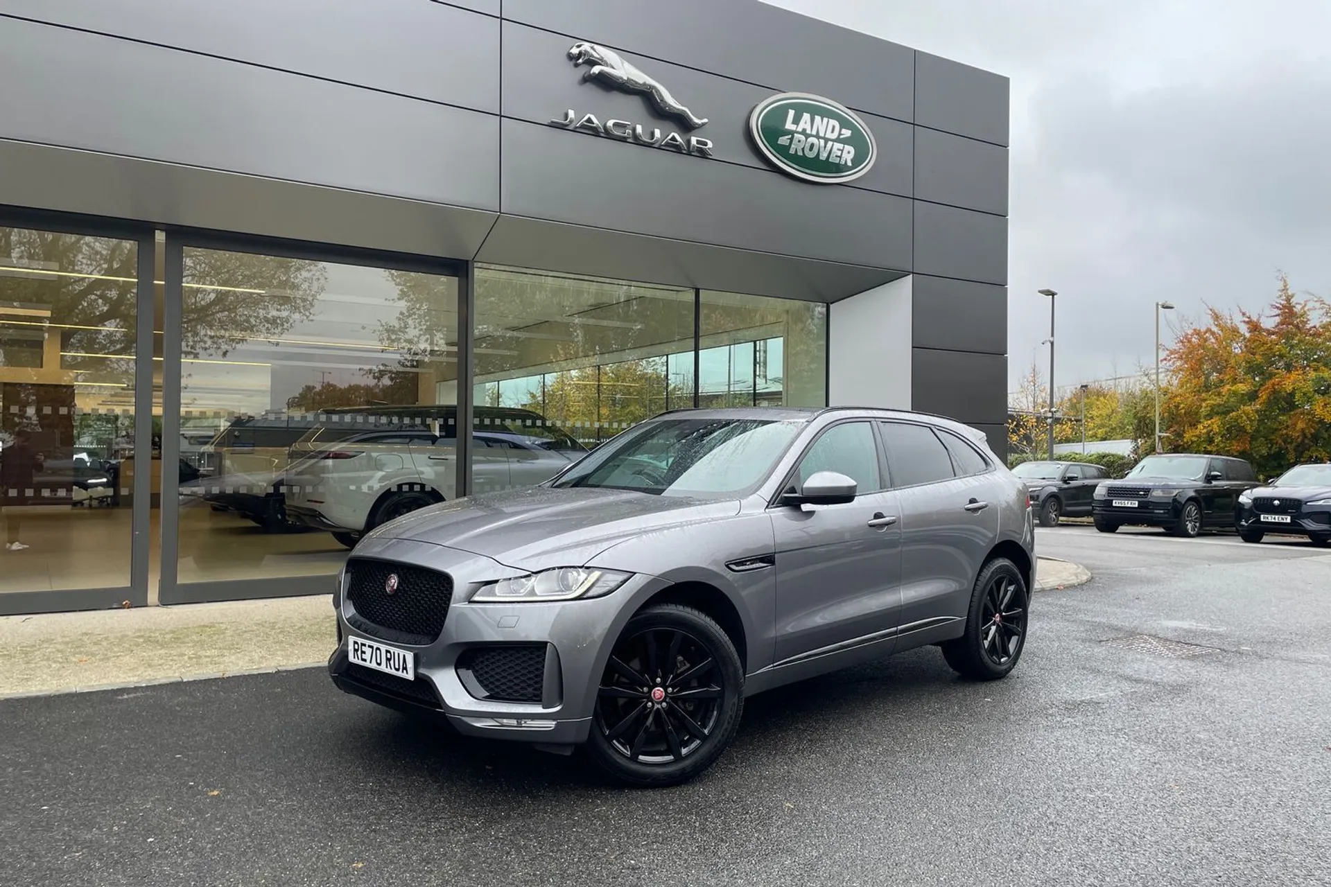 Jaguar F-PACE thumbnail image number 29