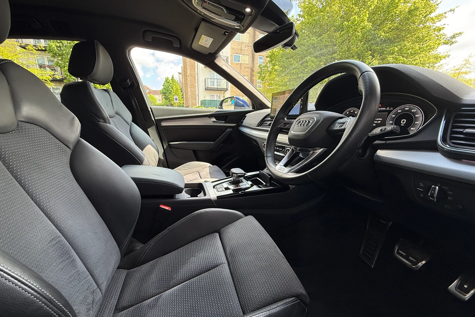 Audi Q5 thumbnail image number 36