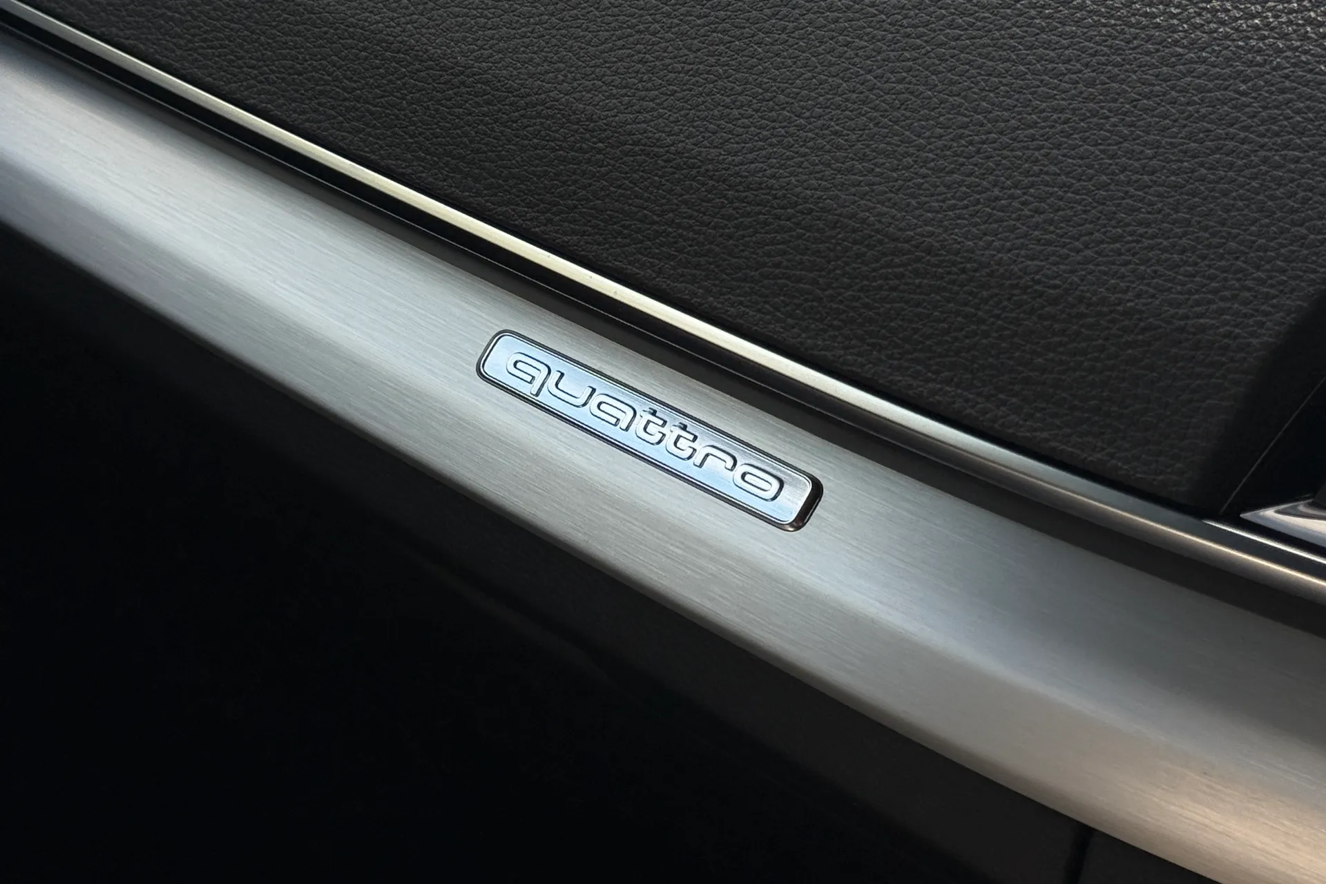 Audi Q5 thumbnail image number 35