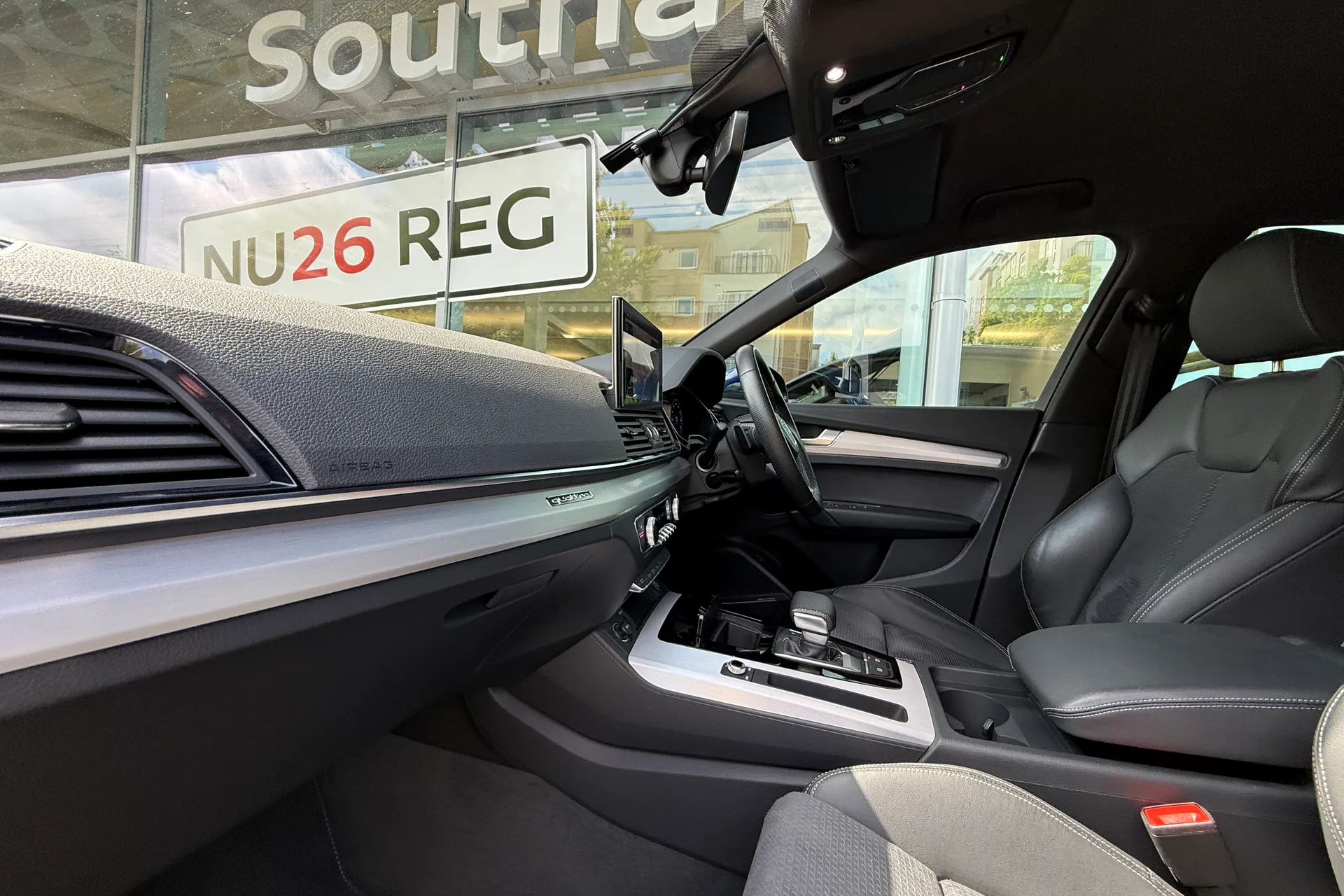Audi Q5 thumbnail image number 10