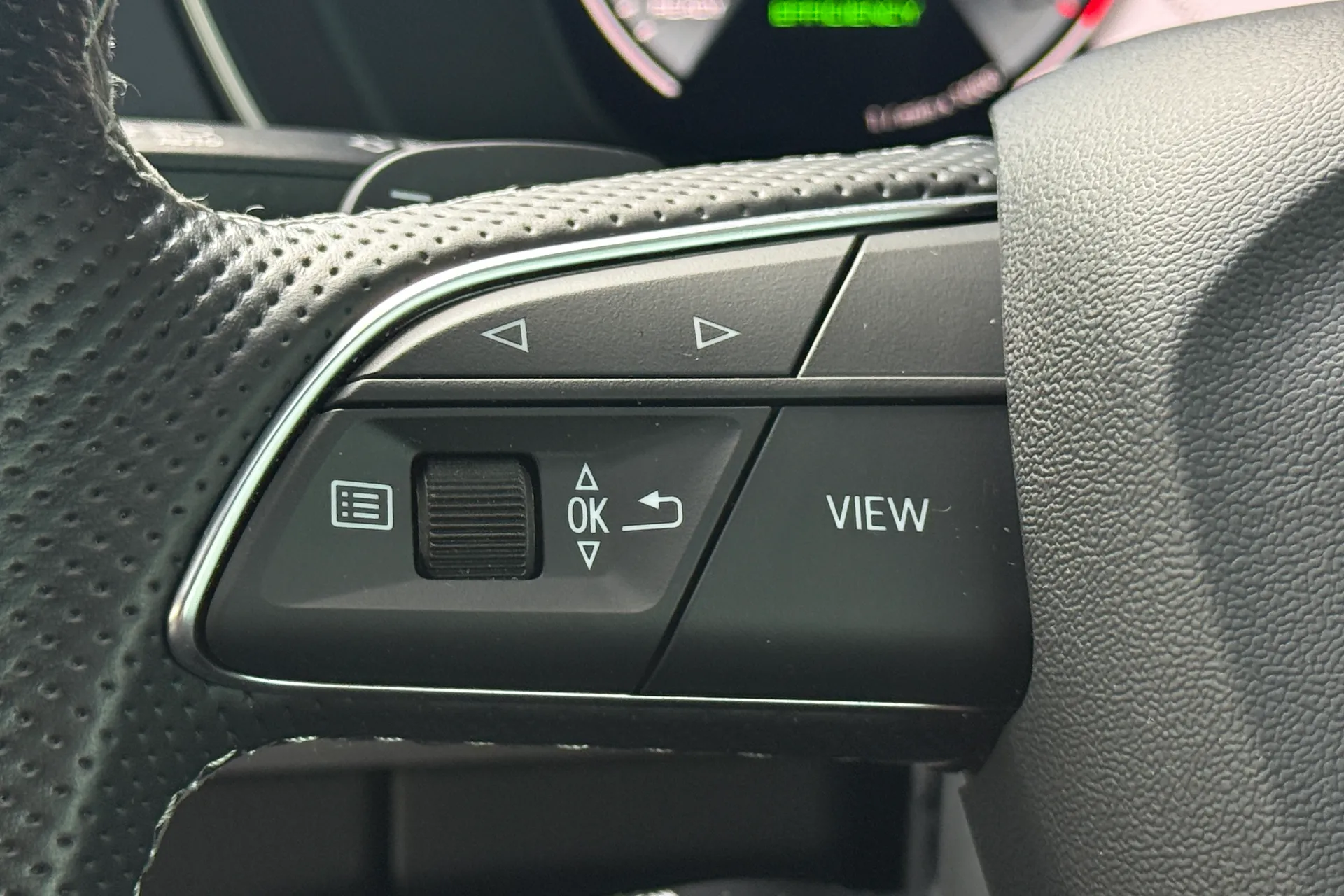 Audi Q5 thumbnail image number 18