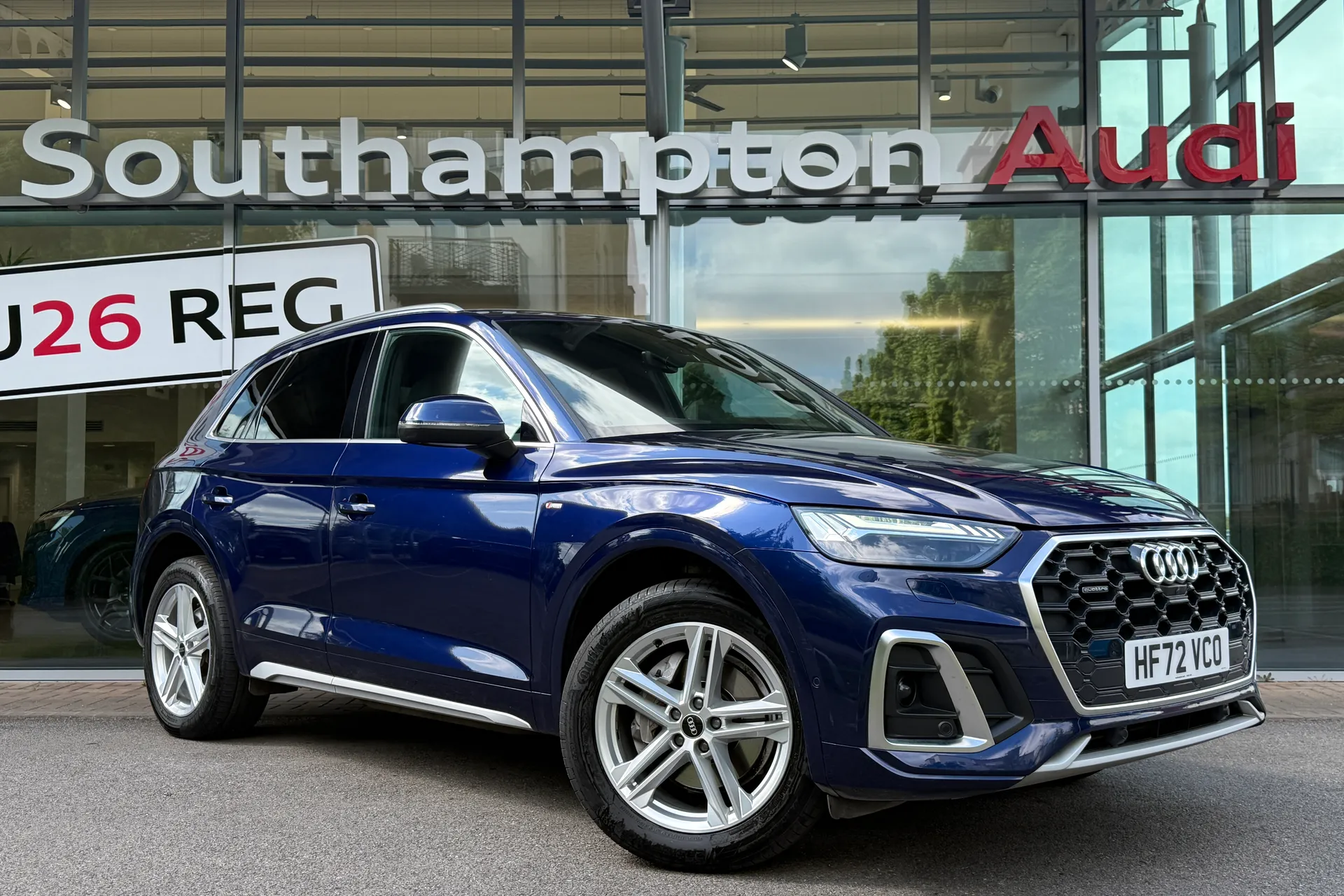 Audi Q5 focused image