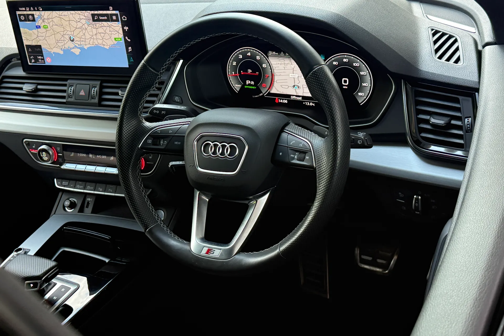 Audi Q5 thumbnail image number 37