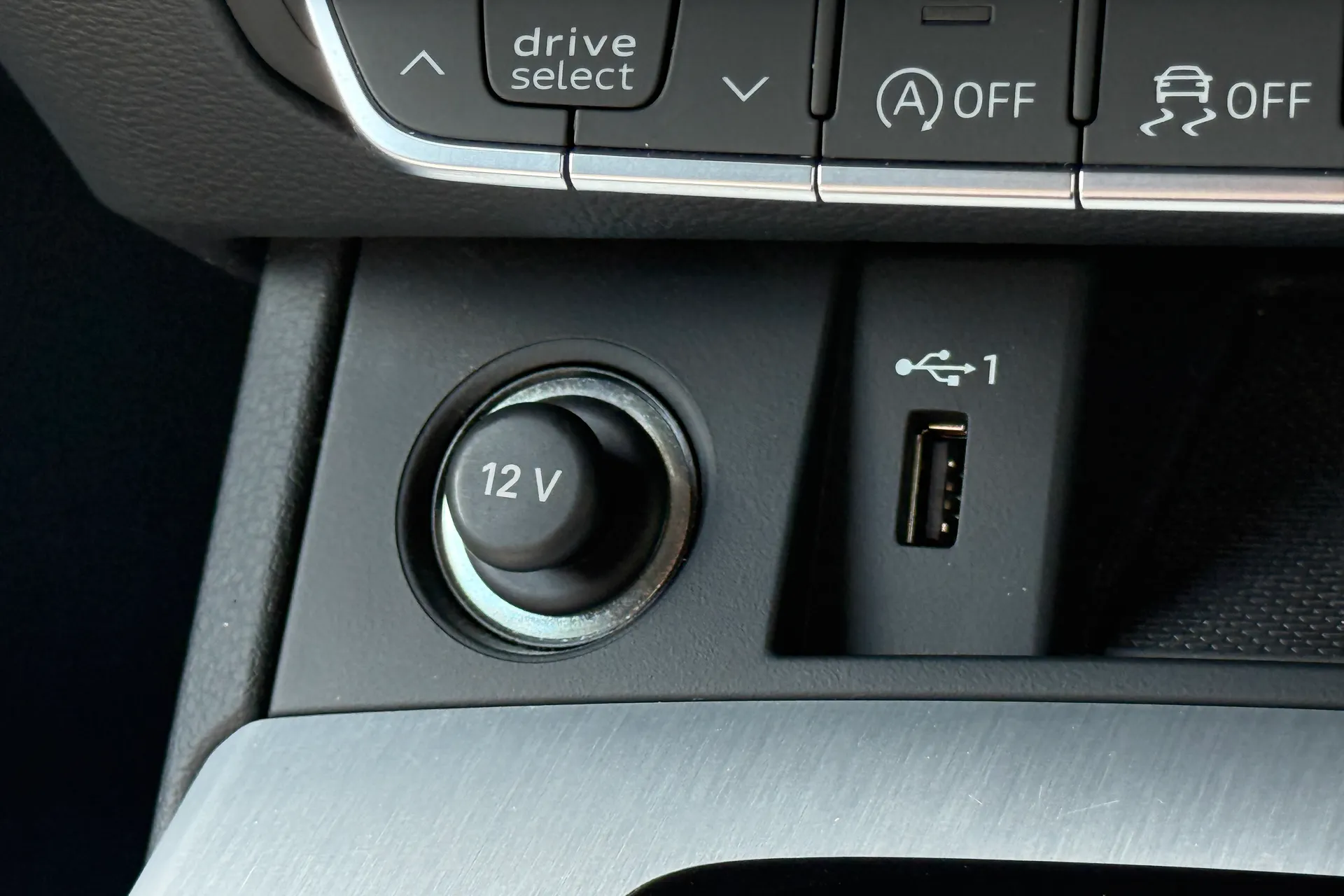 Audi Q5 thumbnail image number 26