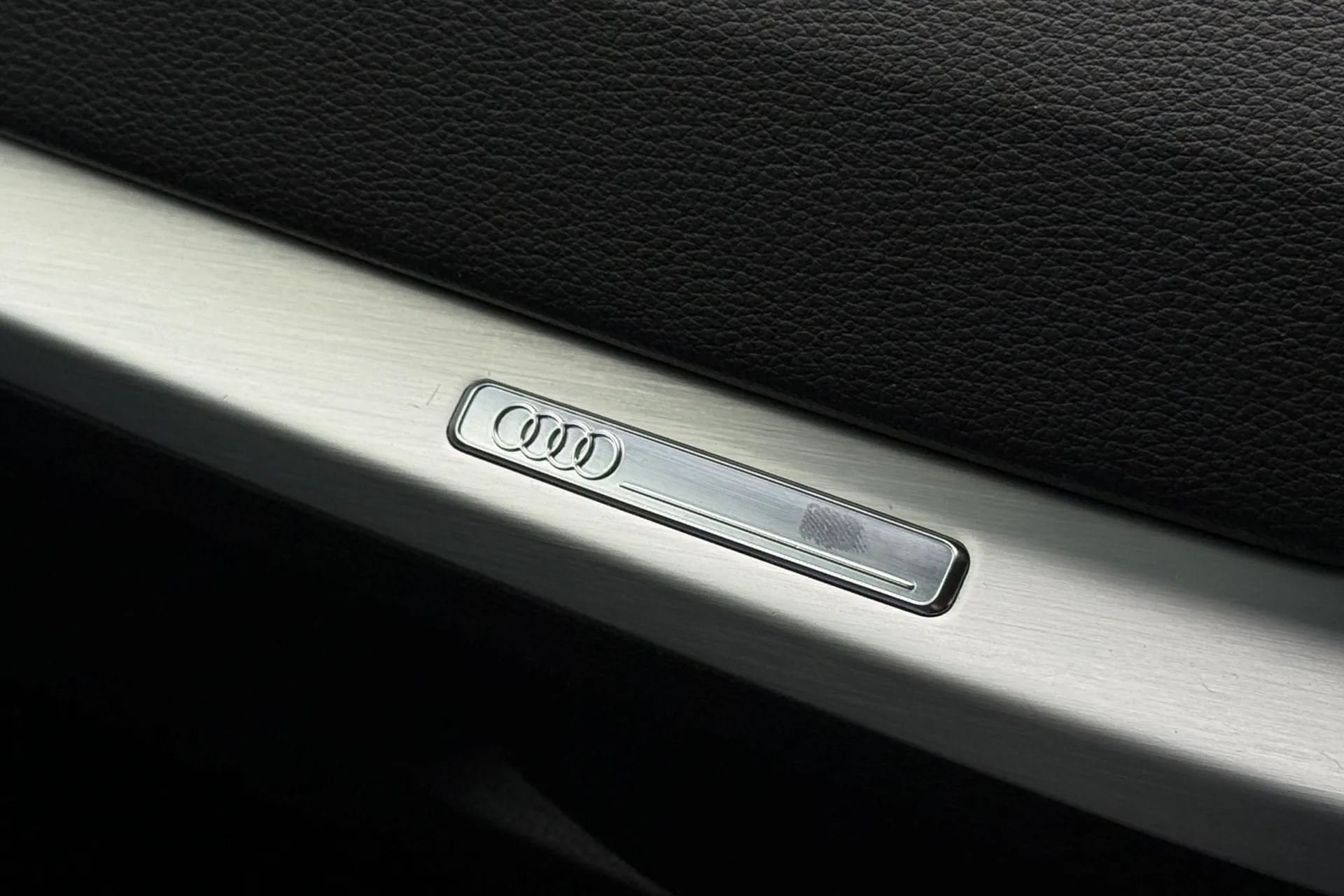 Audi Q2 thumbnail image number 26