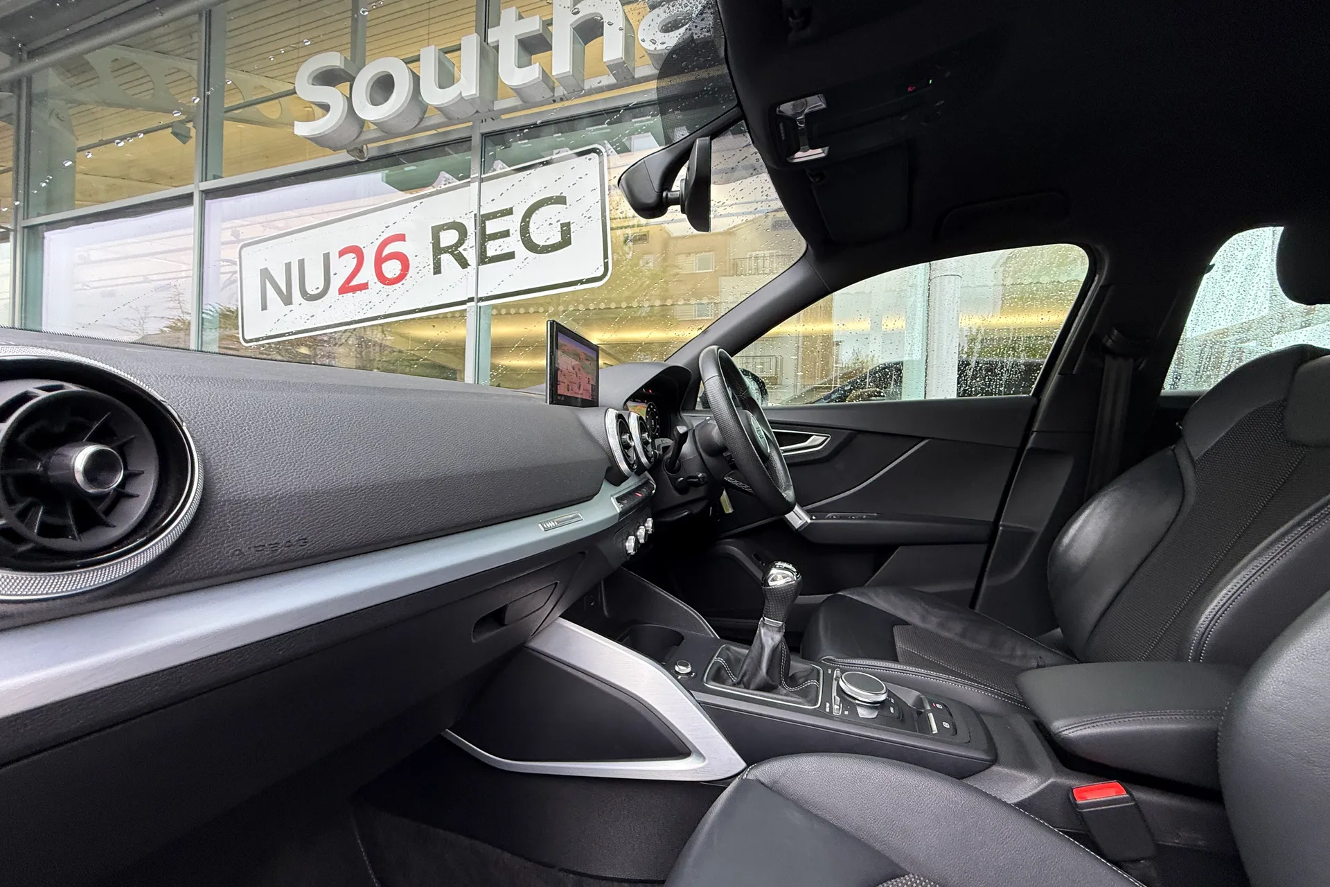 Audi Q2 thumbnail image number 6