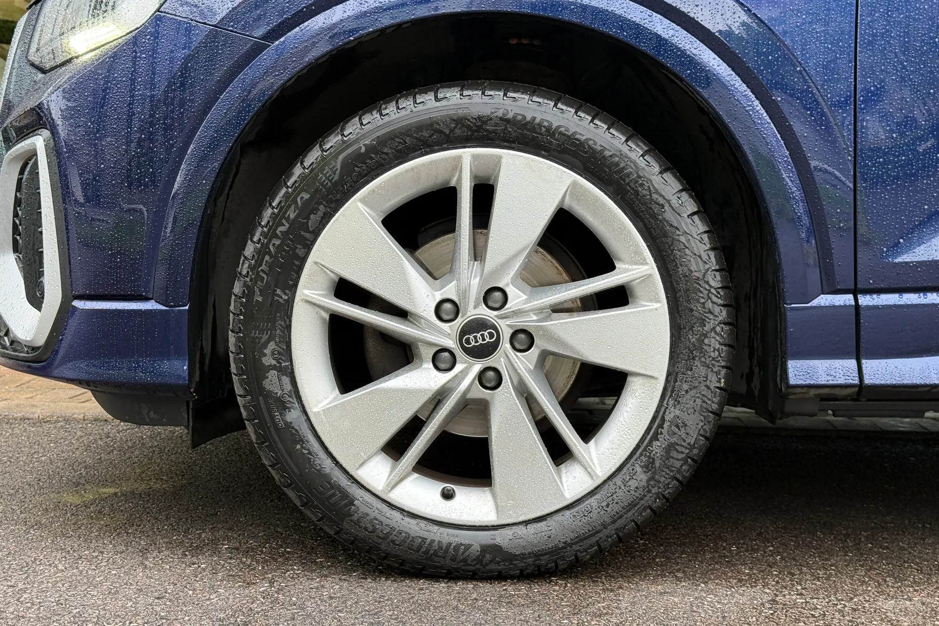 Audi Q2 thumbnail image number 8