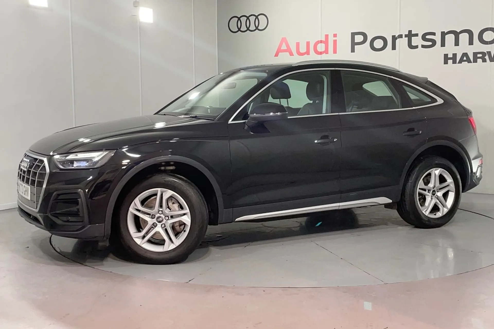 Audi Q5 thumbnail image number 10