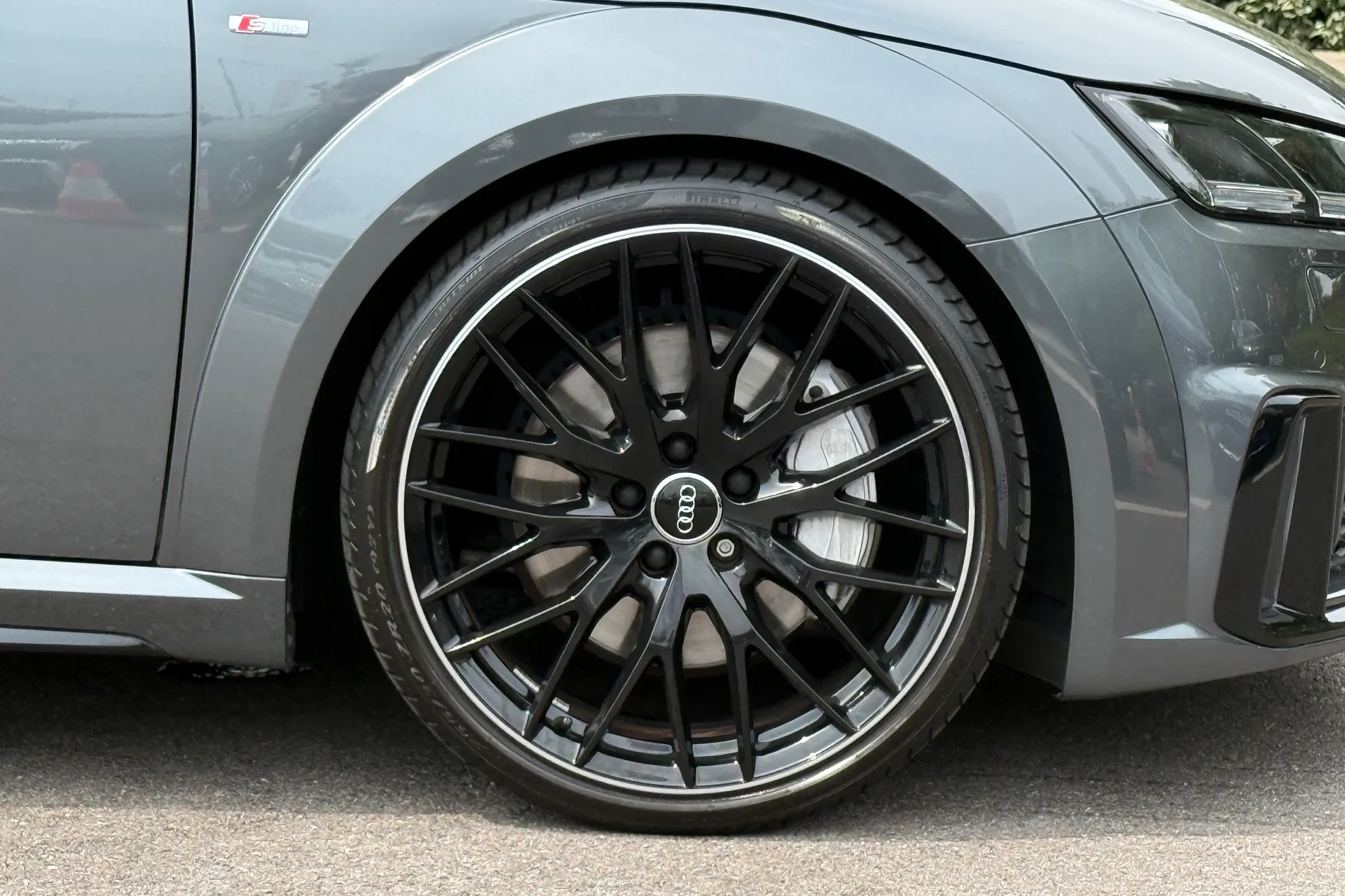 Audi TT thumbnail image number 19