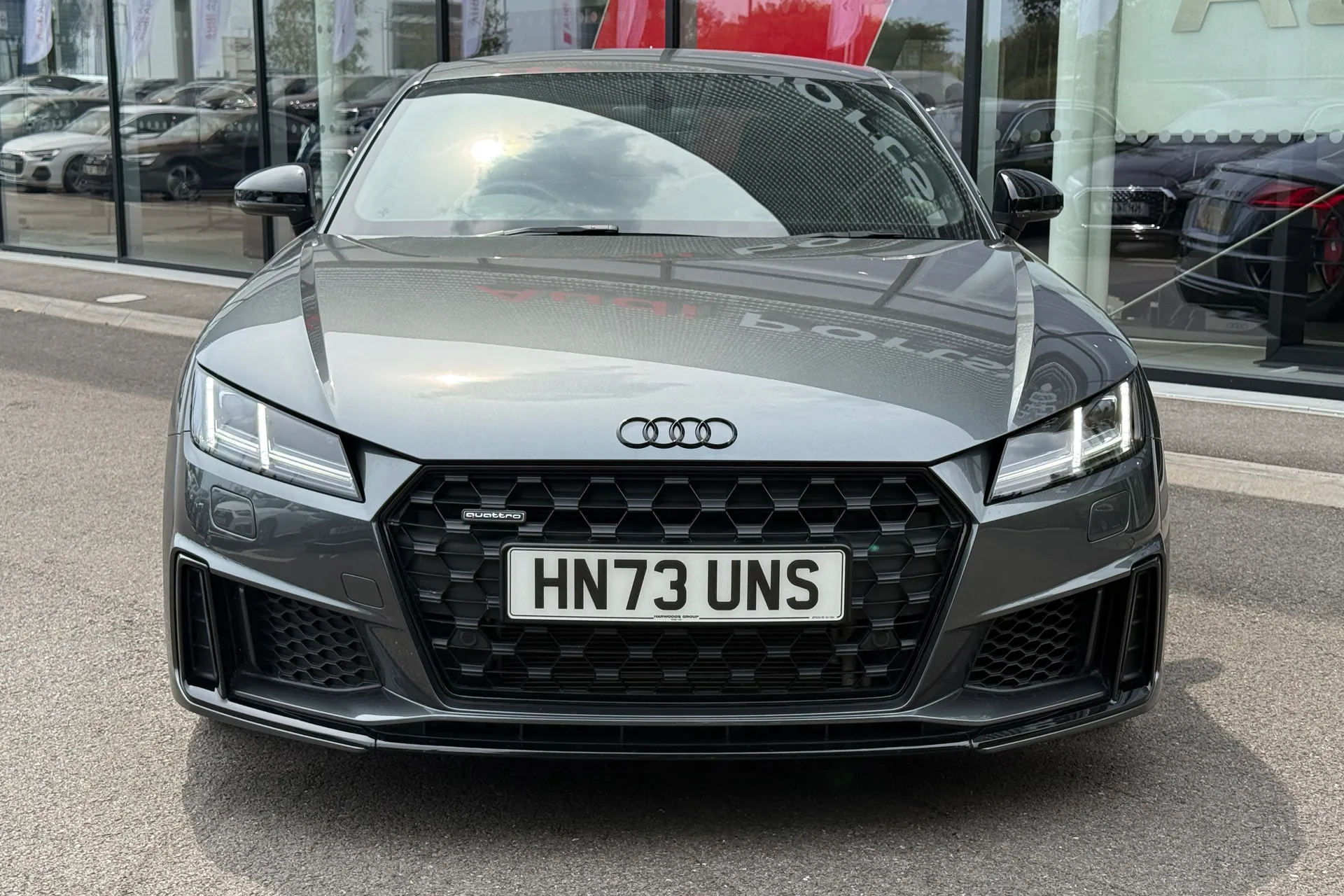 Audi TT thumbnail image number 7