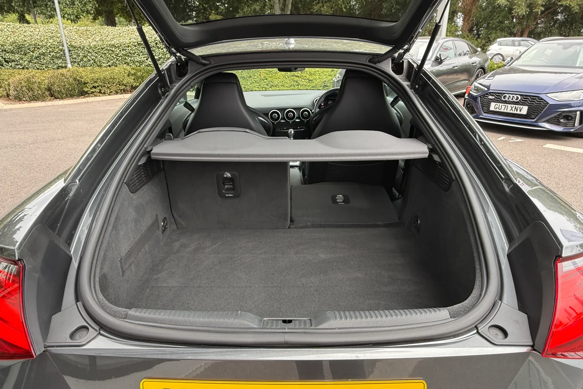 Audi TT thumbnail image number 47