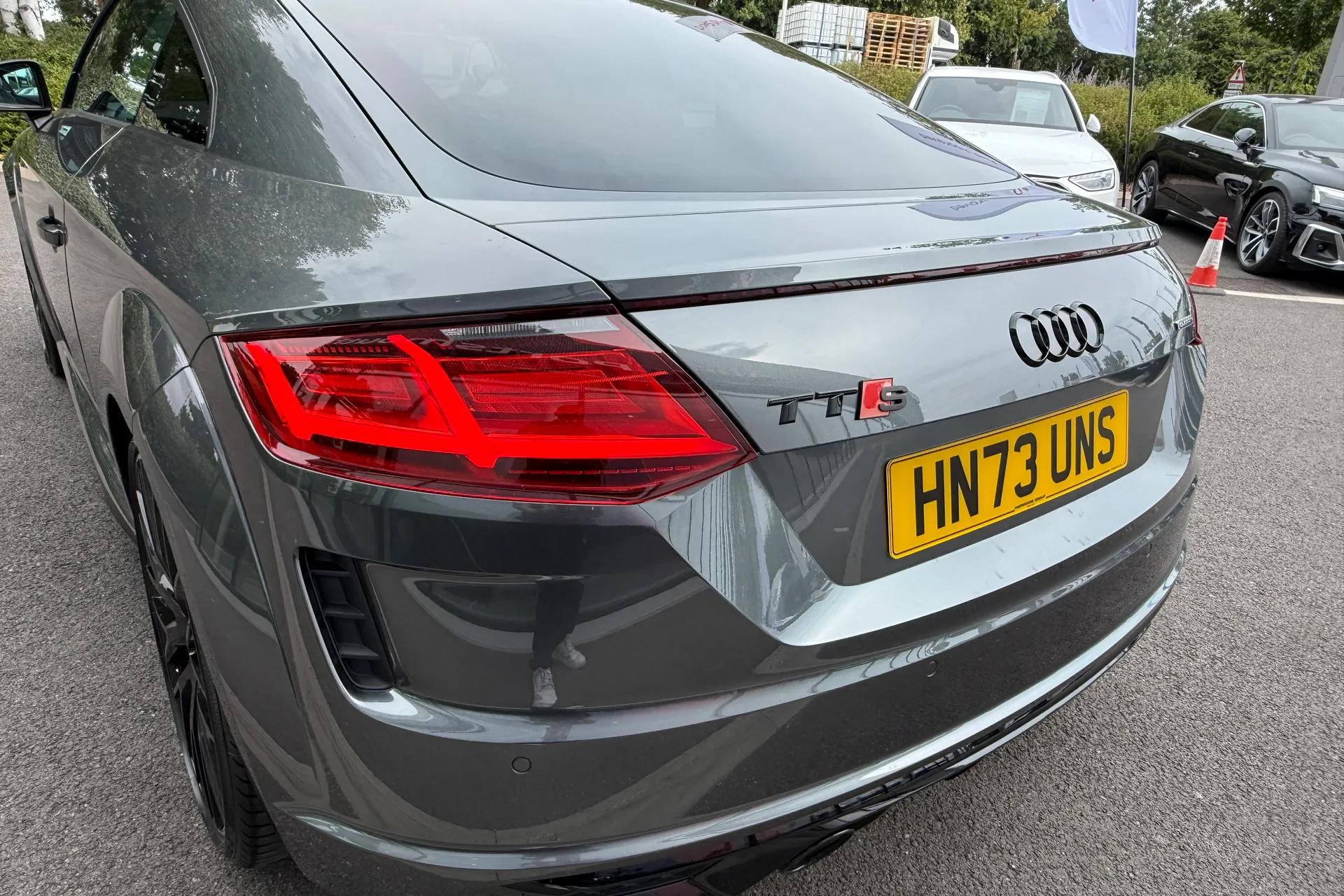 Audi TT thumbnail image number 21