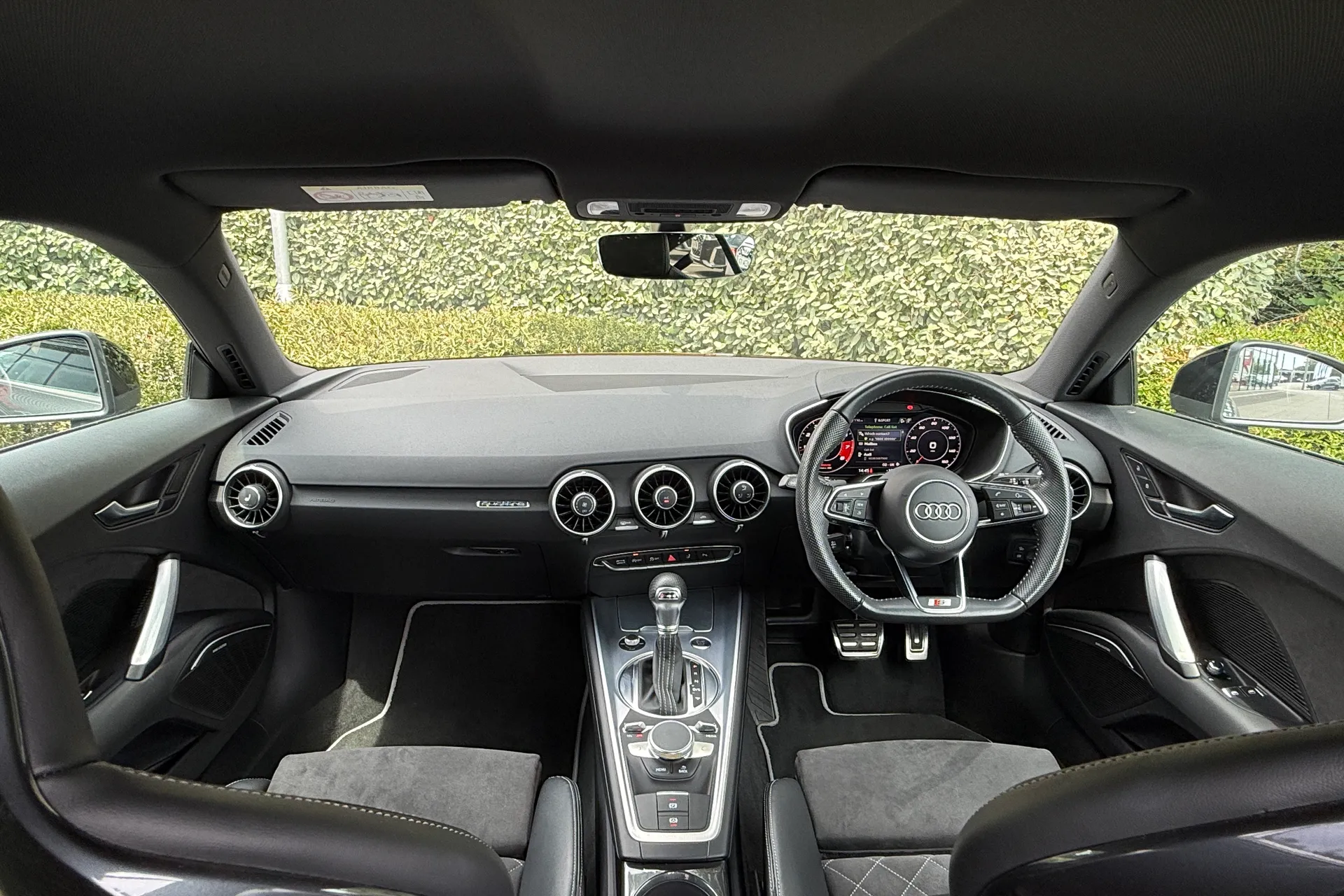 Audi TT thumbnail image number 5