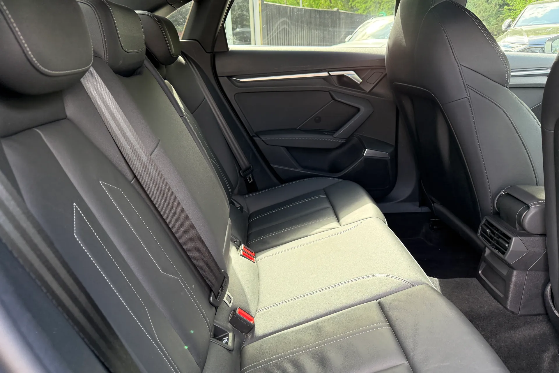 Audi A3 thumbnail image number 37