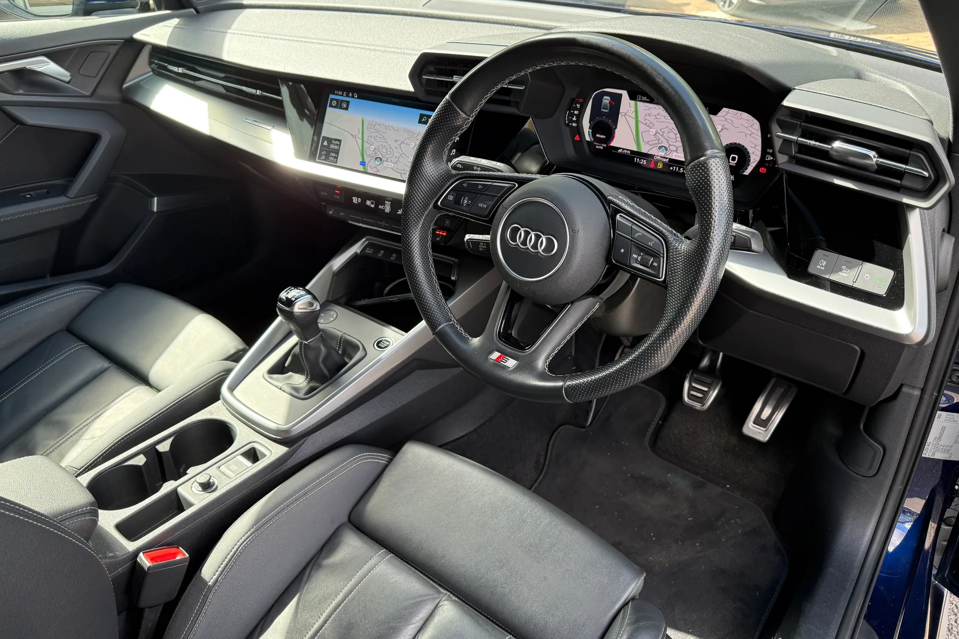 Audi A3 thumbnail image number 32