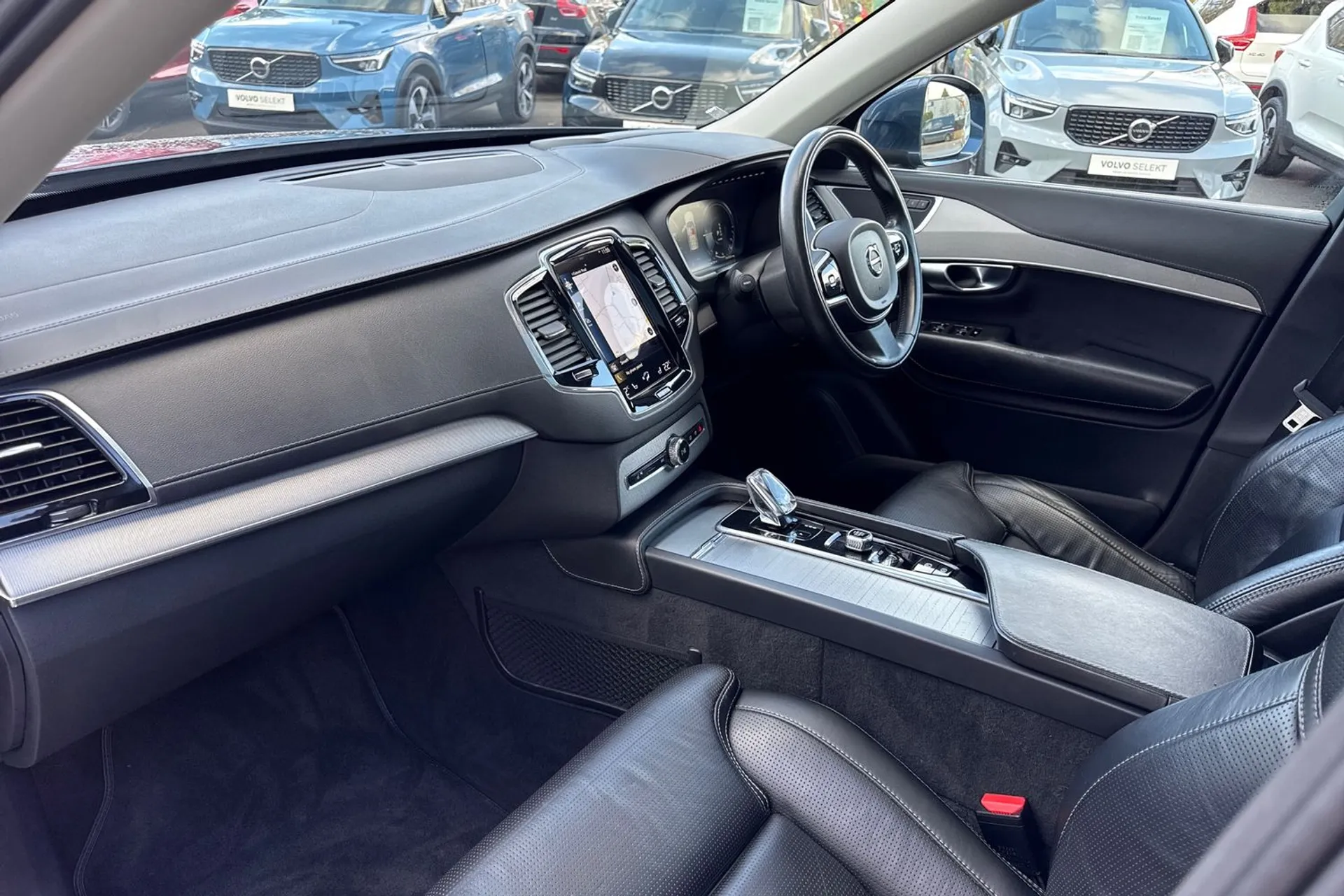 Volvo XC90 thumbnail image number 29