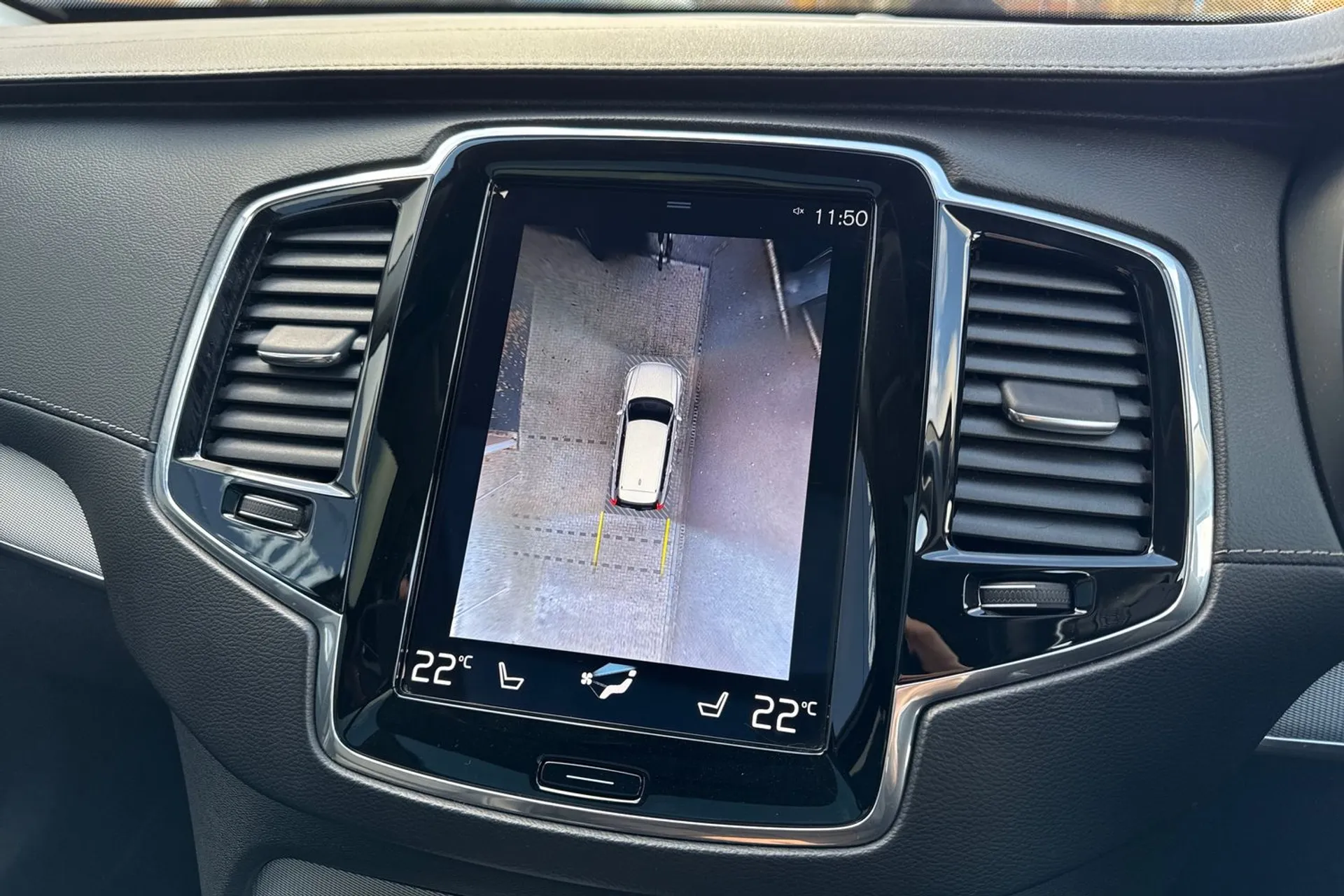 Volvo XC90 thumbnail image number 4