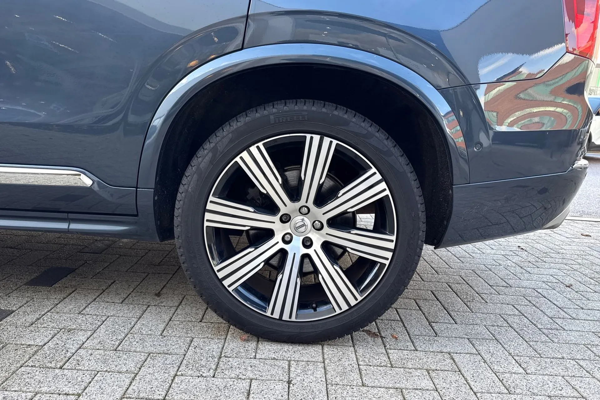 Volvo XC90 thumbnail image number 16