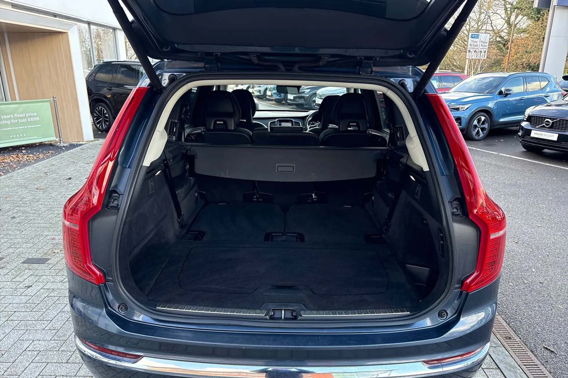 Volvo XC90 thumbnail image number 22