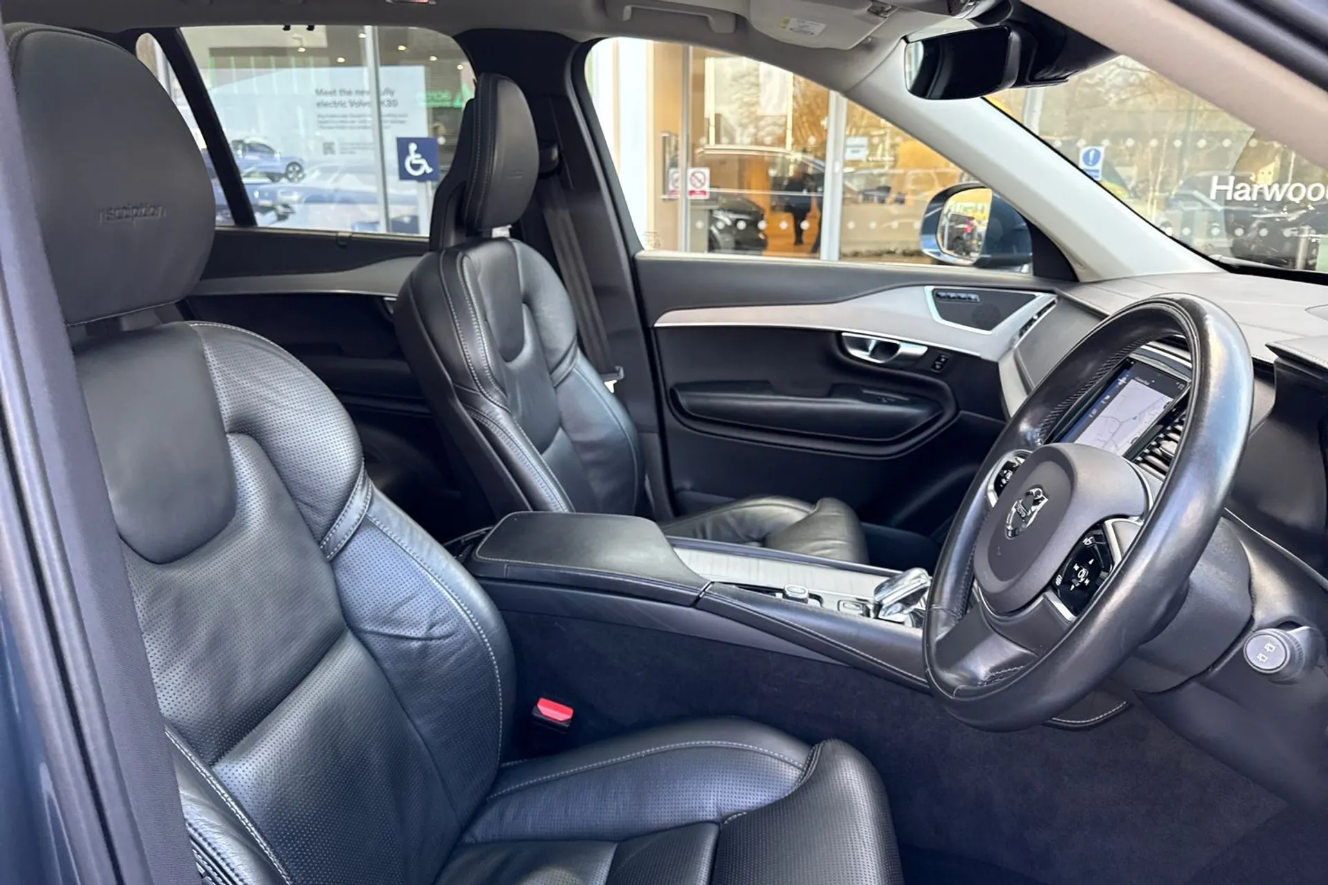 Volvo XC90 thumbnail image number 28