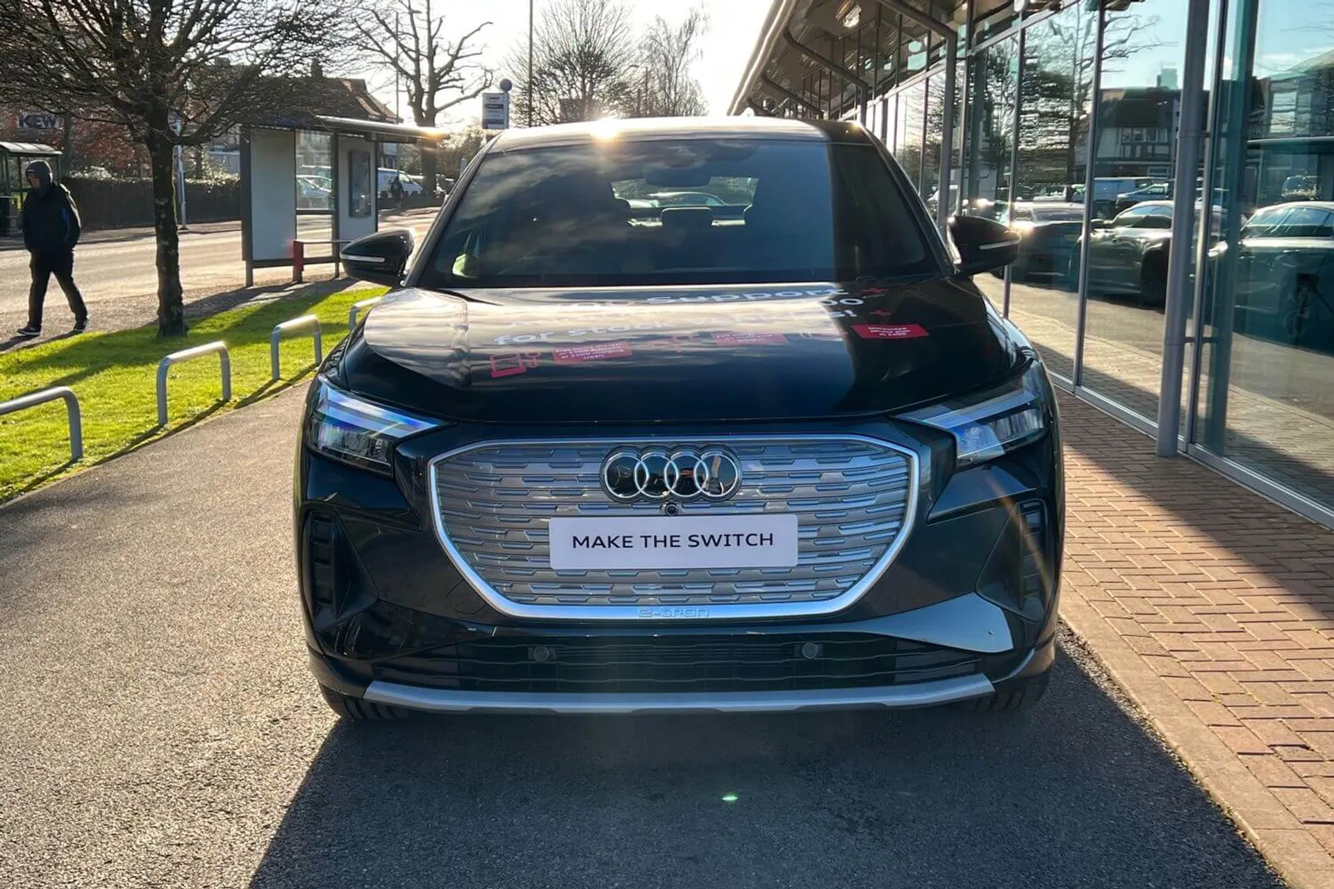 Audi Q4 e-tron thumbnail image number 11