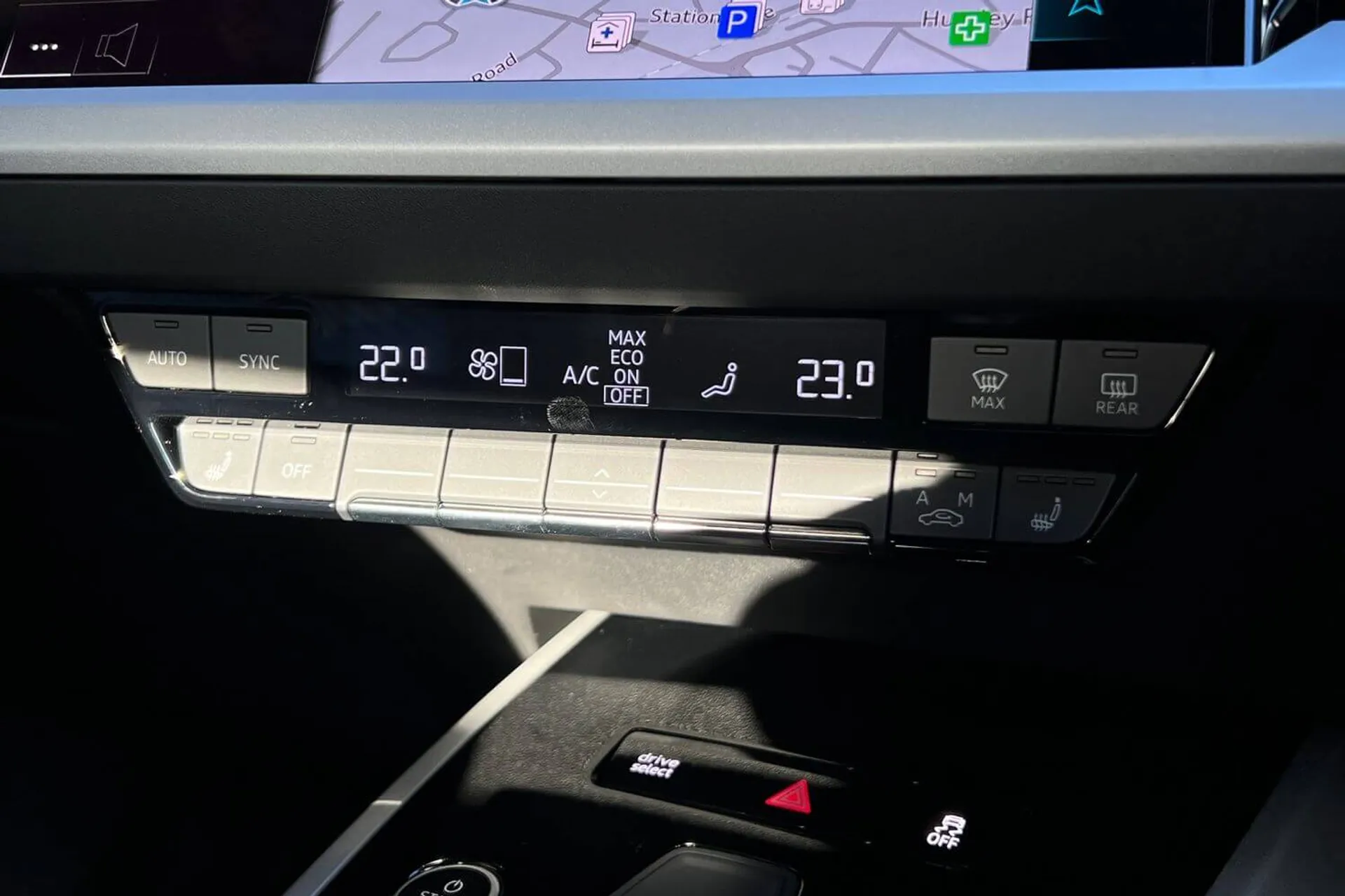 Audi Q4 e-tron thumbnail image number 38