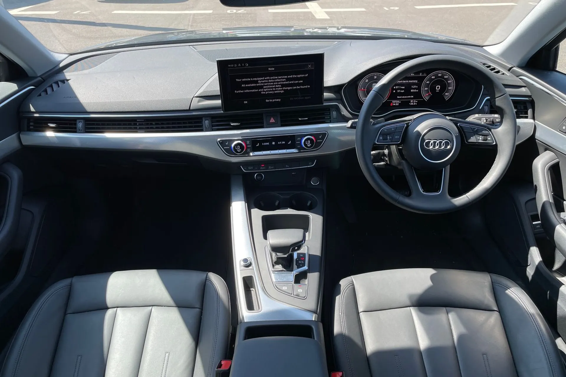 Audi A4 thumbnail image number 3