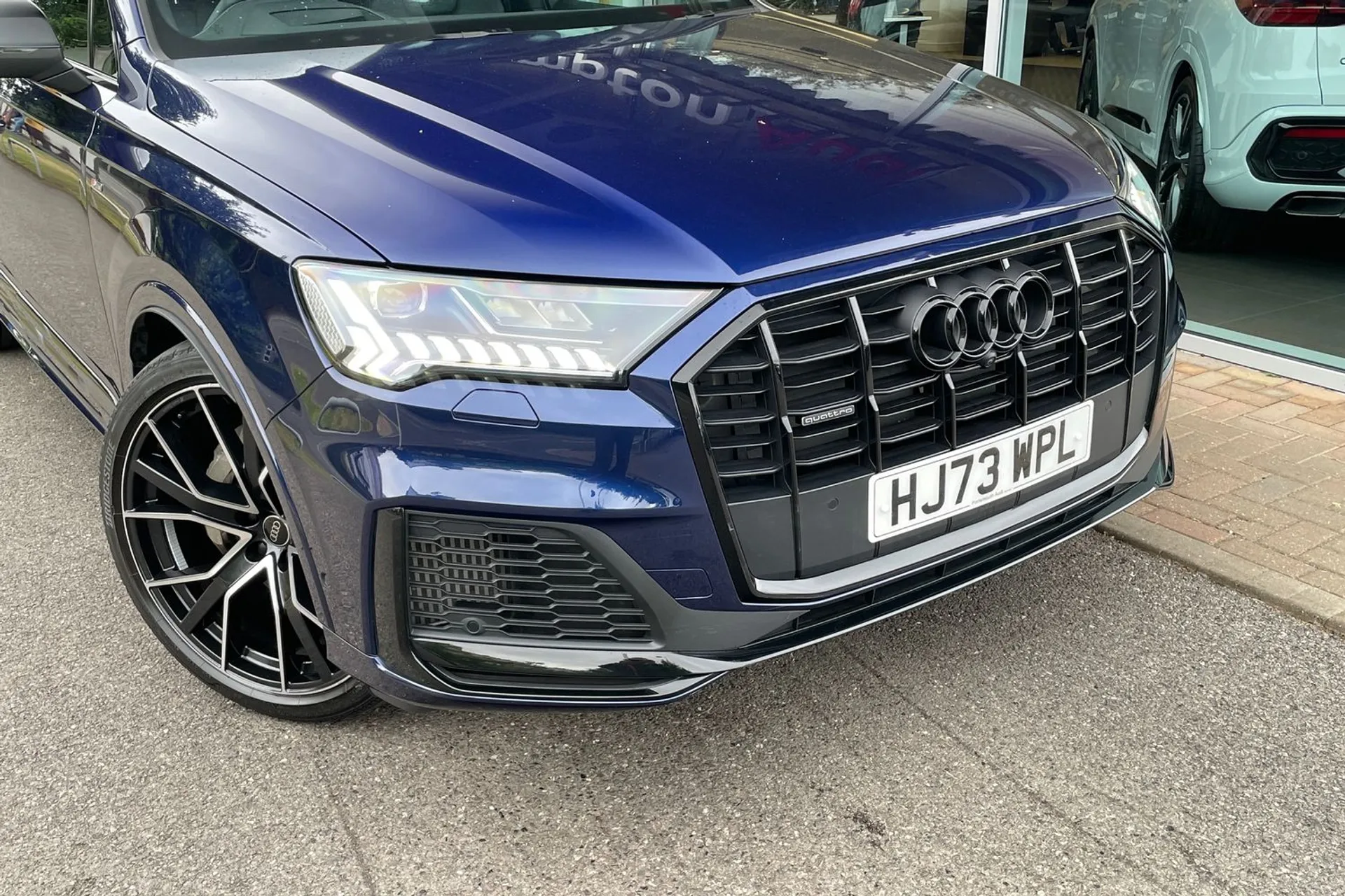 Audi Q7 thumbnail image number 14