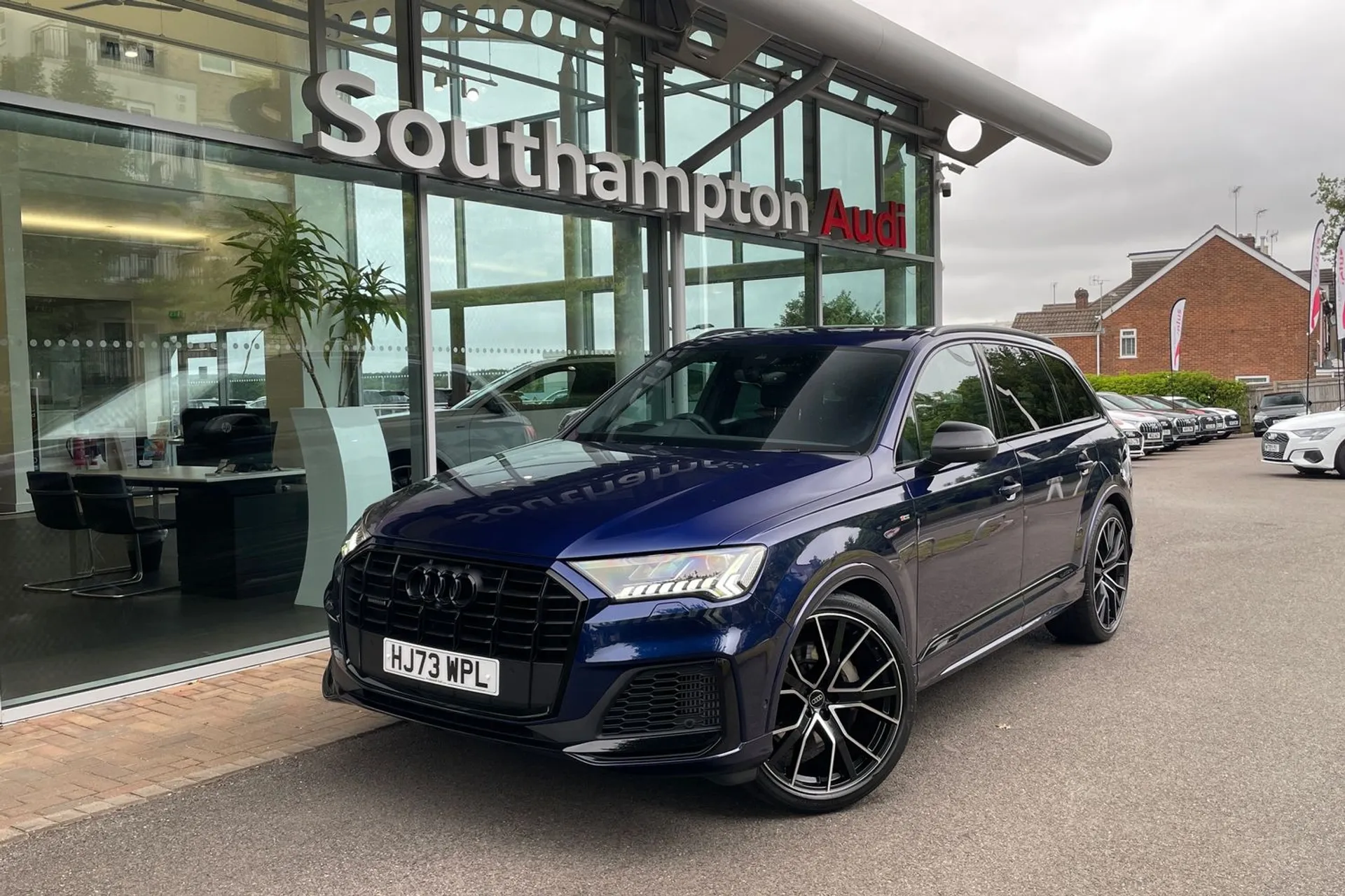 Audi Q7 thumbnail image number 9